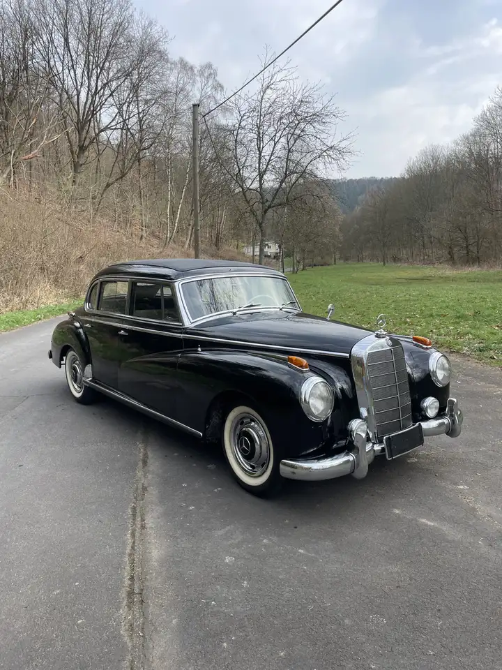 Mercedes-Benz 300 Adenauer B - Faltdach, innen original, foto 2