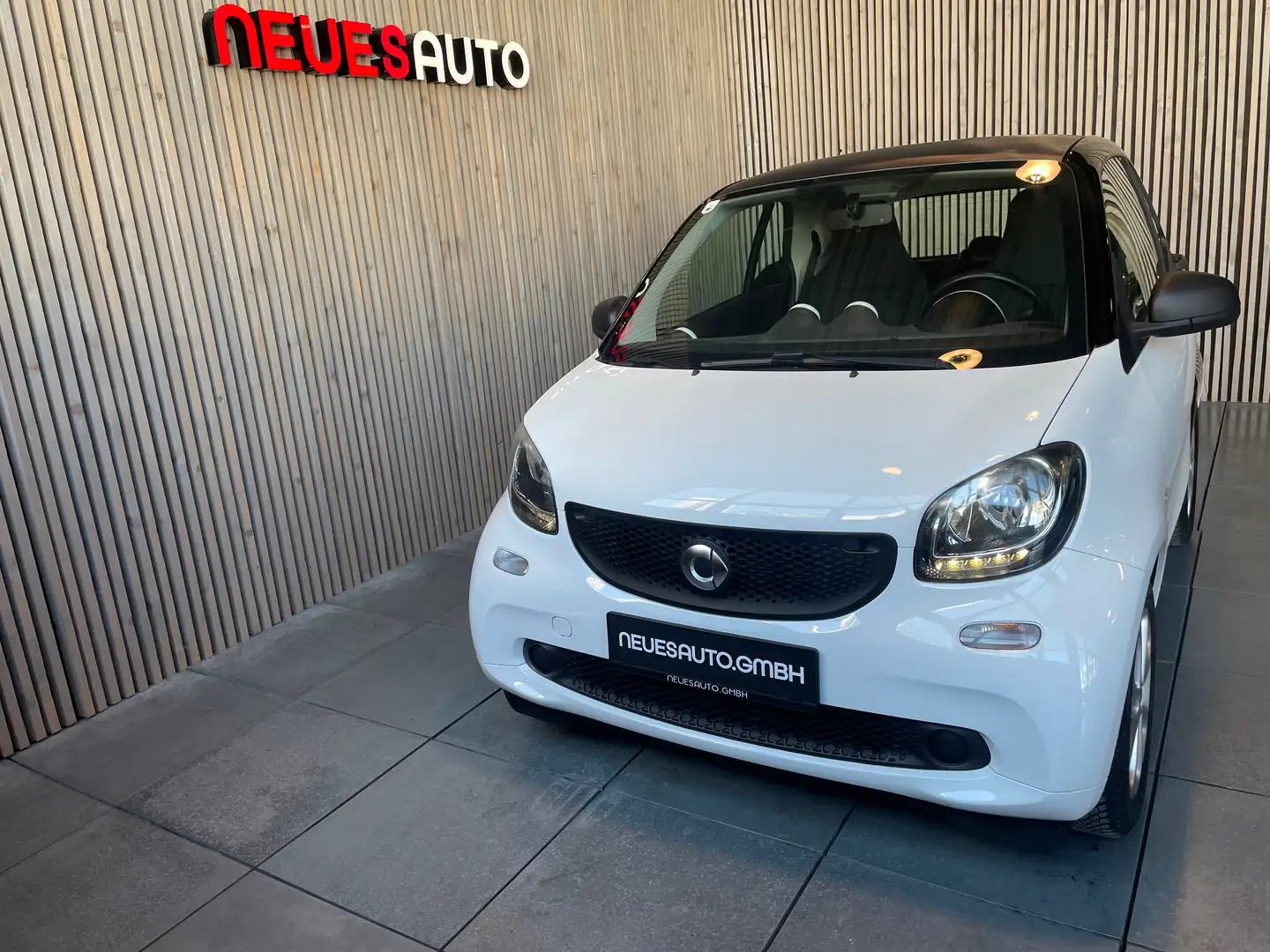 smart forTwo Basis *38.000km*Service NEU*Tempomat* Weiß - 2