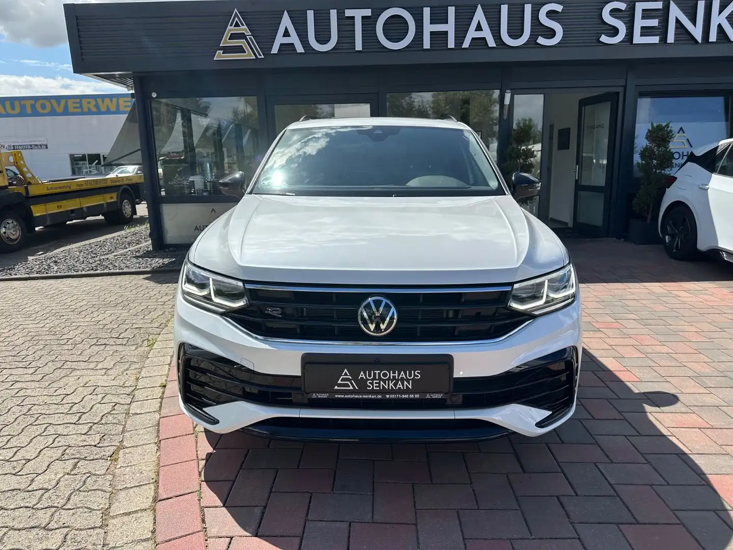 Volkswagen Tiguan 2.0 TDI DSG 4M R-Line*AHK*PANO*360°*H&K* Weiß - 2