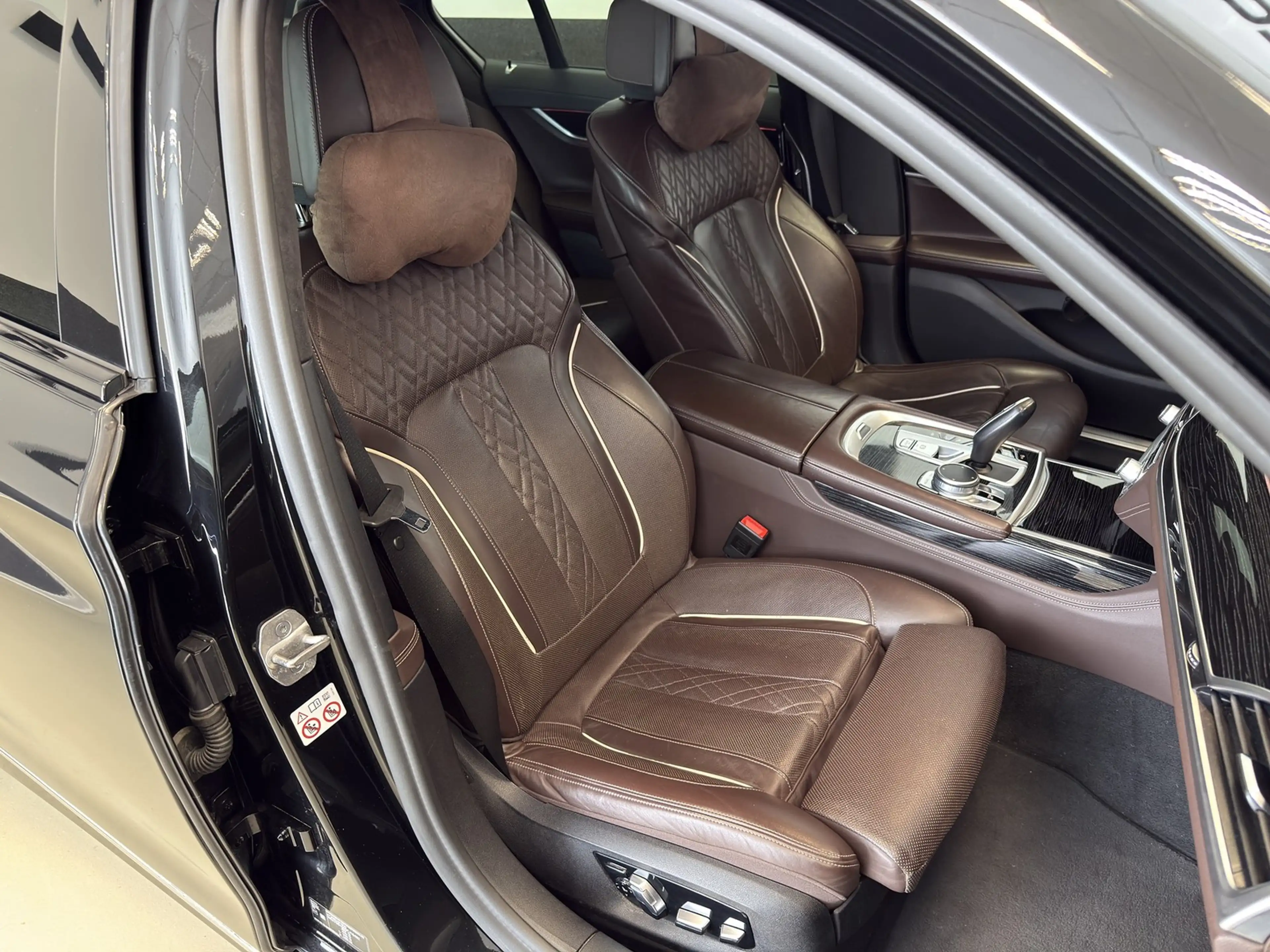 BMW 730 d xDrive AHK H&K HeadUp — photo 9