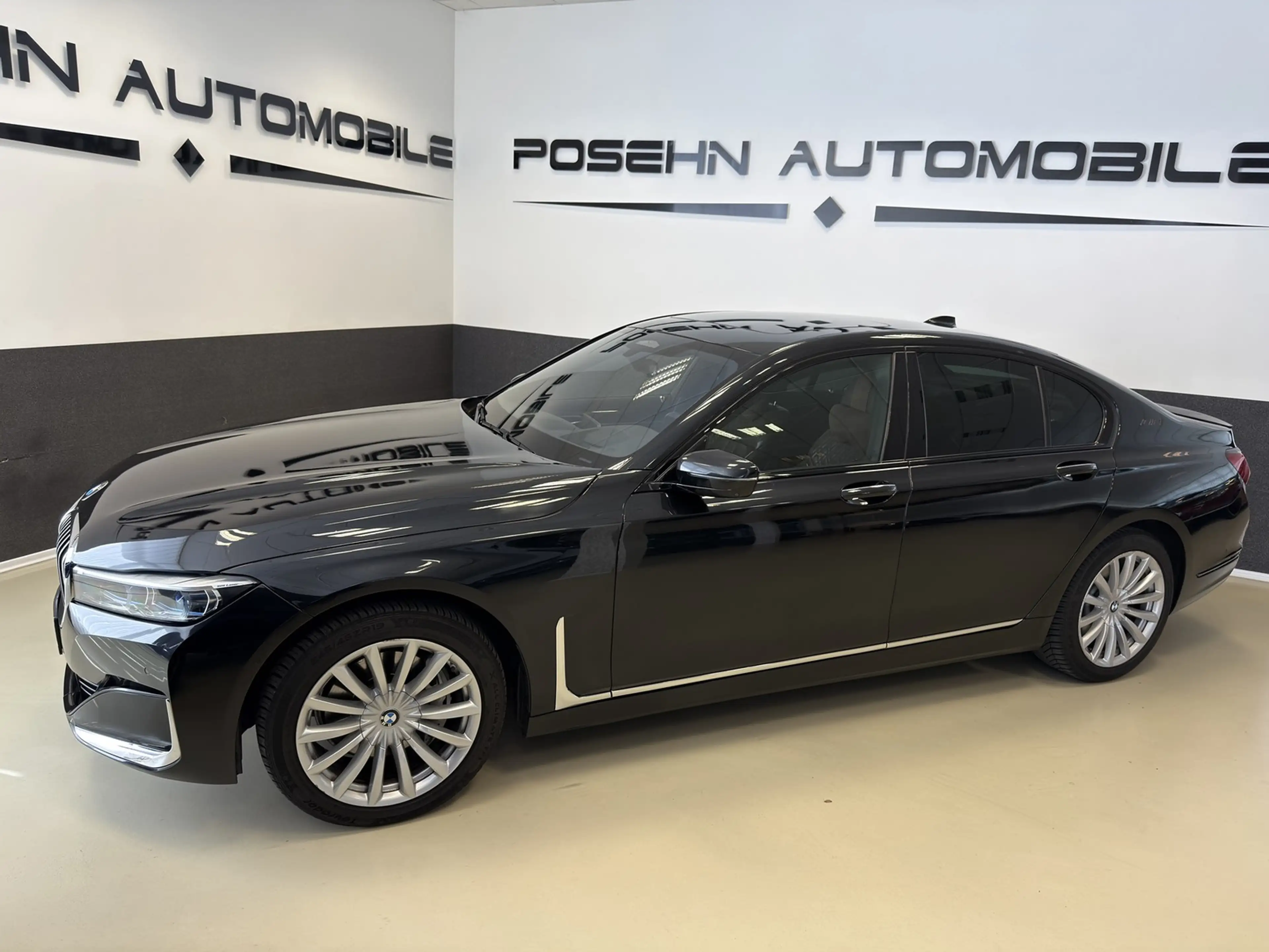 BMW 730 d xDrive AHK H&K HeadUp — photo 3