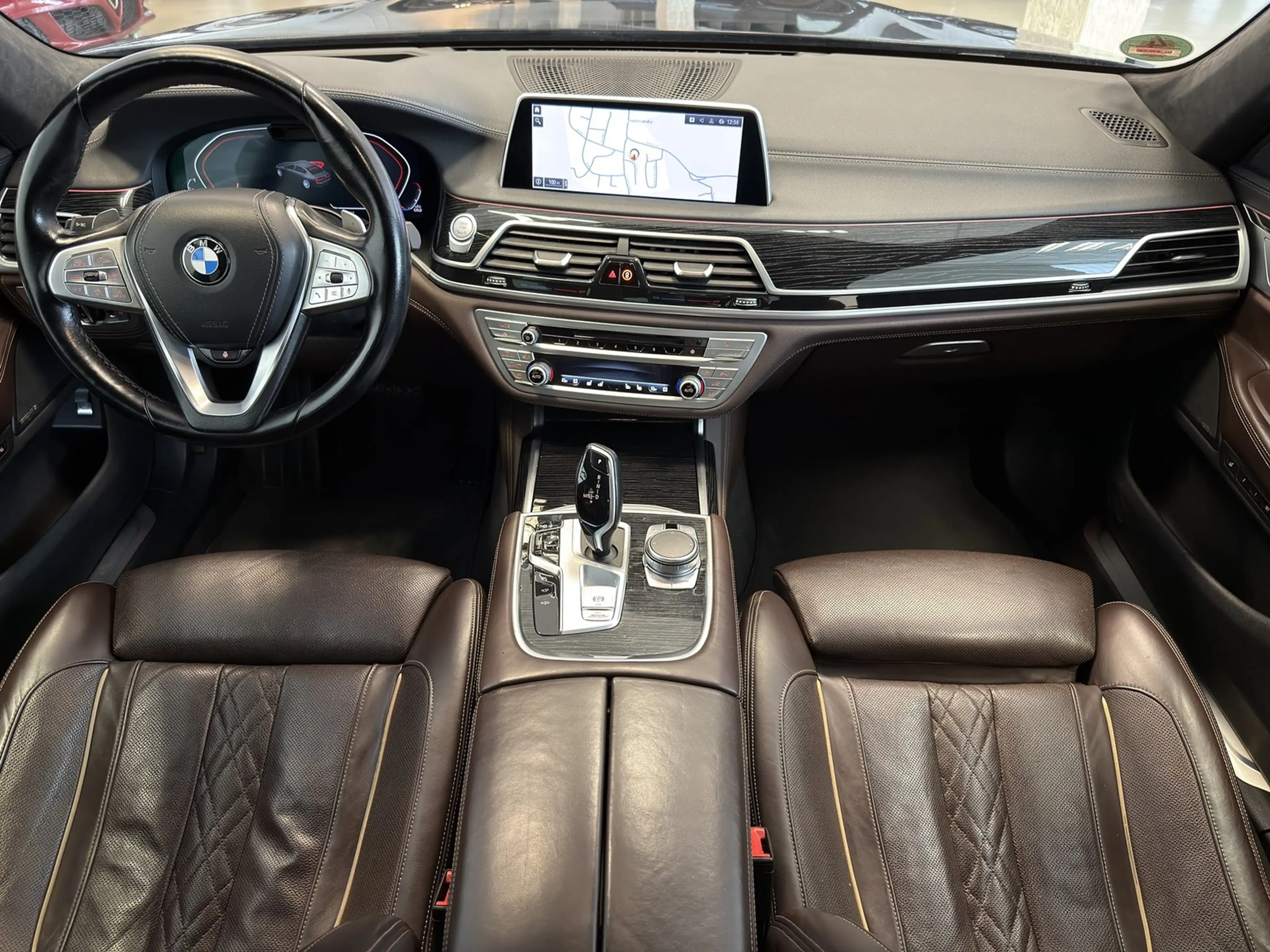 BMW 730 d xDrive AHK H&K HeadUp — photo 7