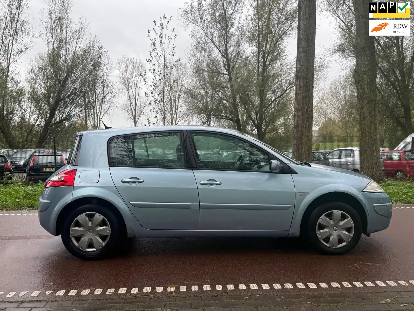 Renault Megane 1.6-16V Business Line AIRCO!NAVI!APK2026!5DEURS! Bleu - 1