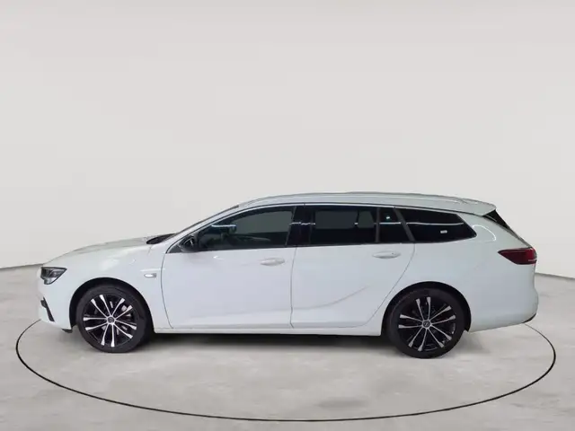 Opel Insignia view 6
