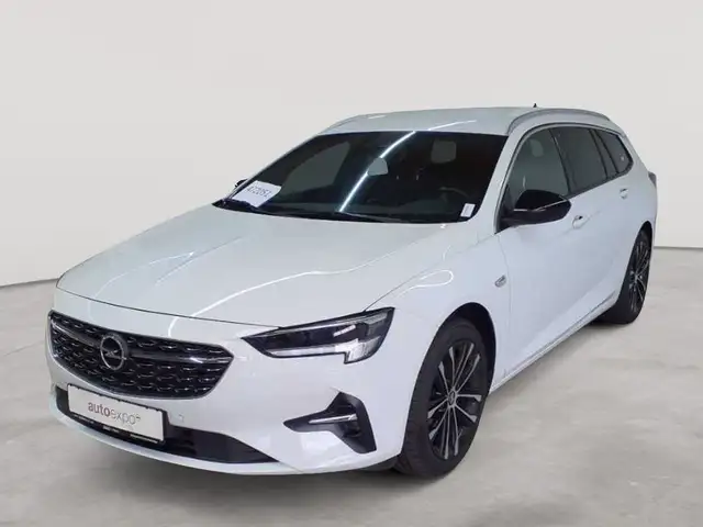 Opel Insignia view 2