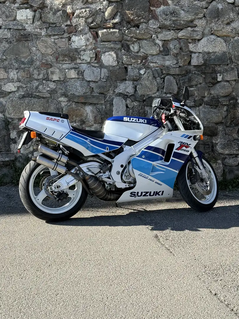Suzuki RGV 250 VJ22 Azul - 1