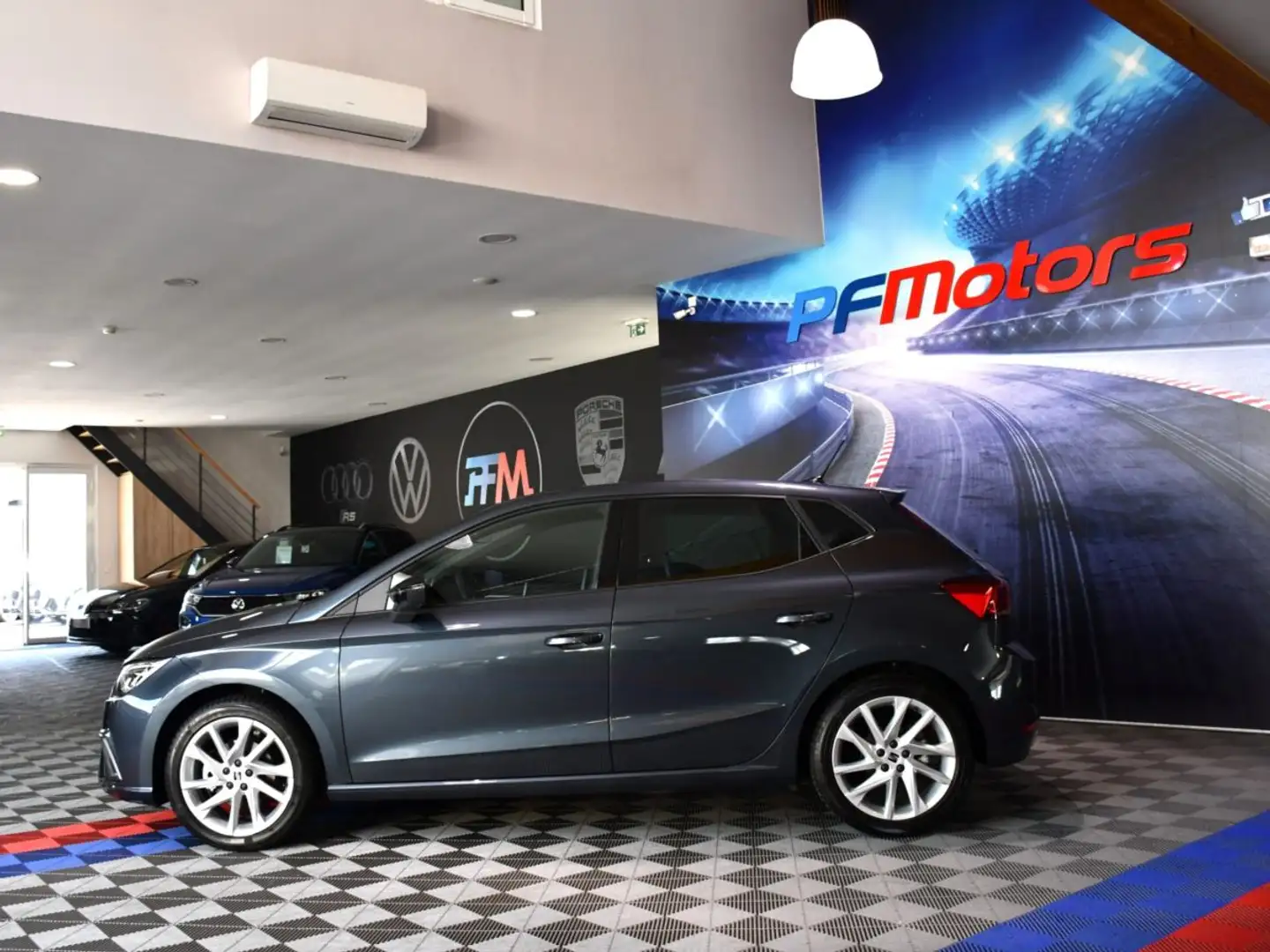 SEAT Ibiza FR 1.0 TSI 116 BVM6 GPS Virtual Mode Front Lane Full Linck JA 17 Garantie 11/2026 Gris - 2