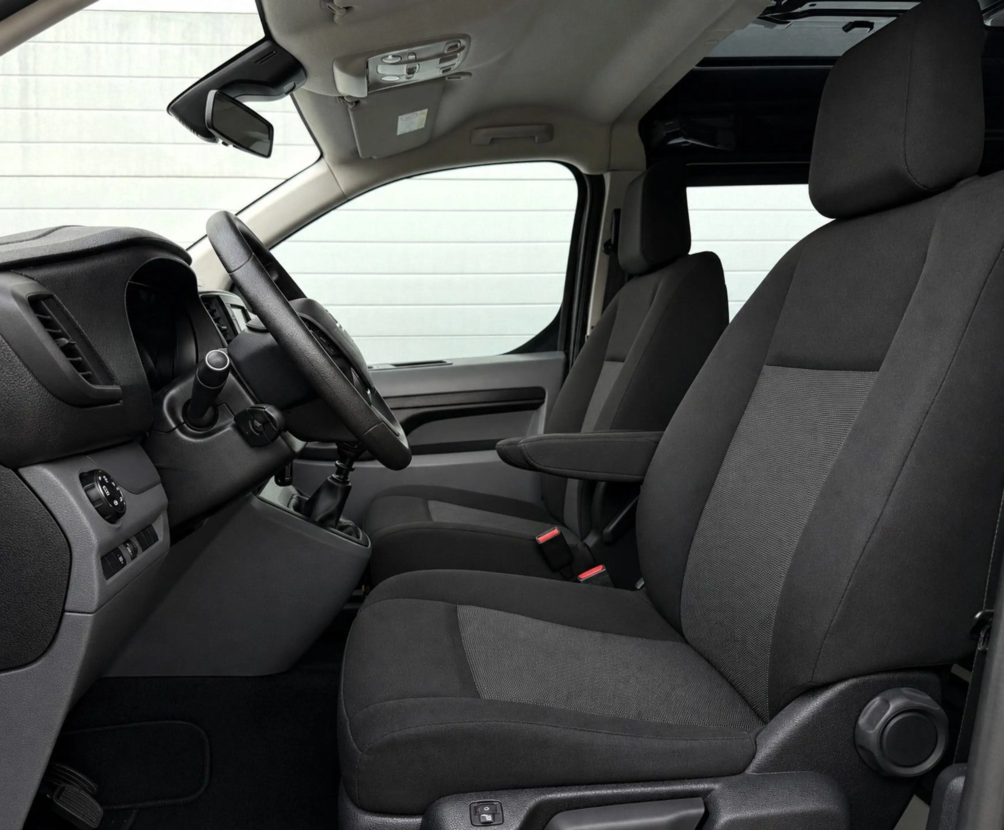Opel Vivaro FlexSpace L (L3) DoKa 1-HAND/AHK/Regale — photo 7