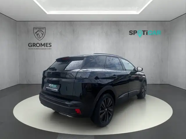 Peugeot 3008 view 3