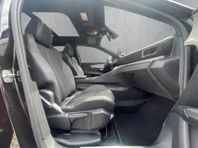 Peugeot 3008 view 13