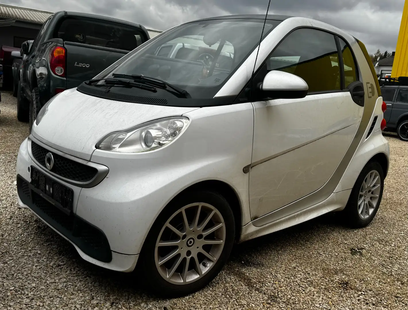 smart forTwo coupe electric drive Blanc - 1