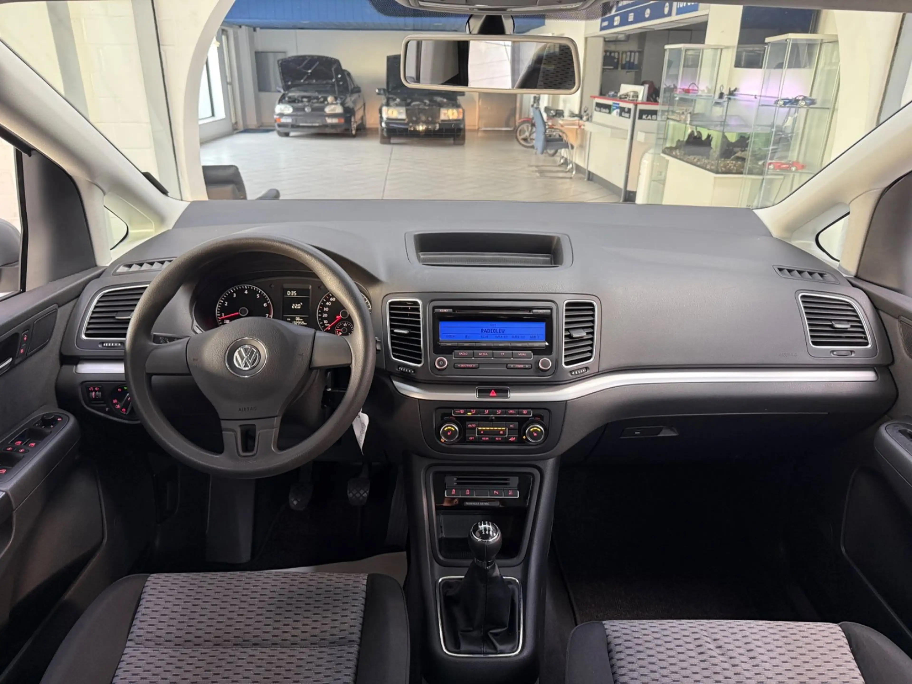 Volkswagen Sharan BMT 1.4 TSI PDC SHZ KLIMA STEUERKETTE NEU — photo 10