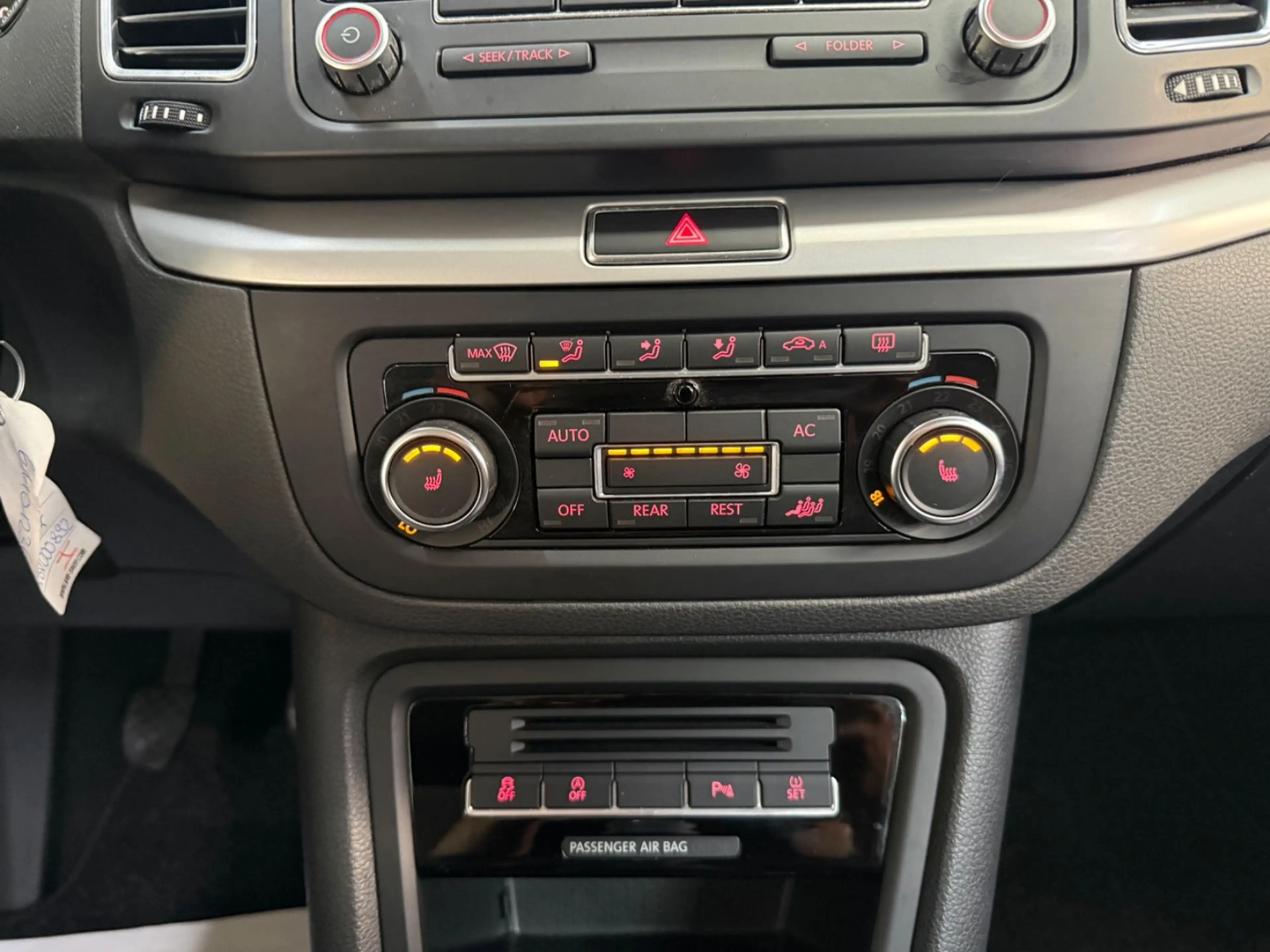 Volkswagen Sharan BMT 1.4 TSI PDC SHZ KLIMA STEUERKETTE NEU — photo 12