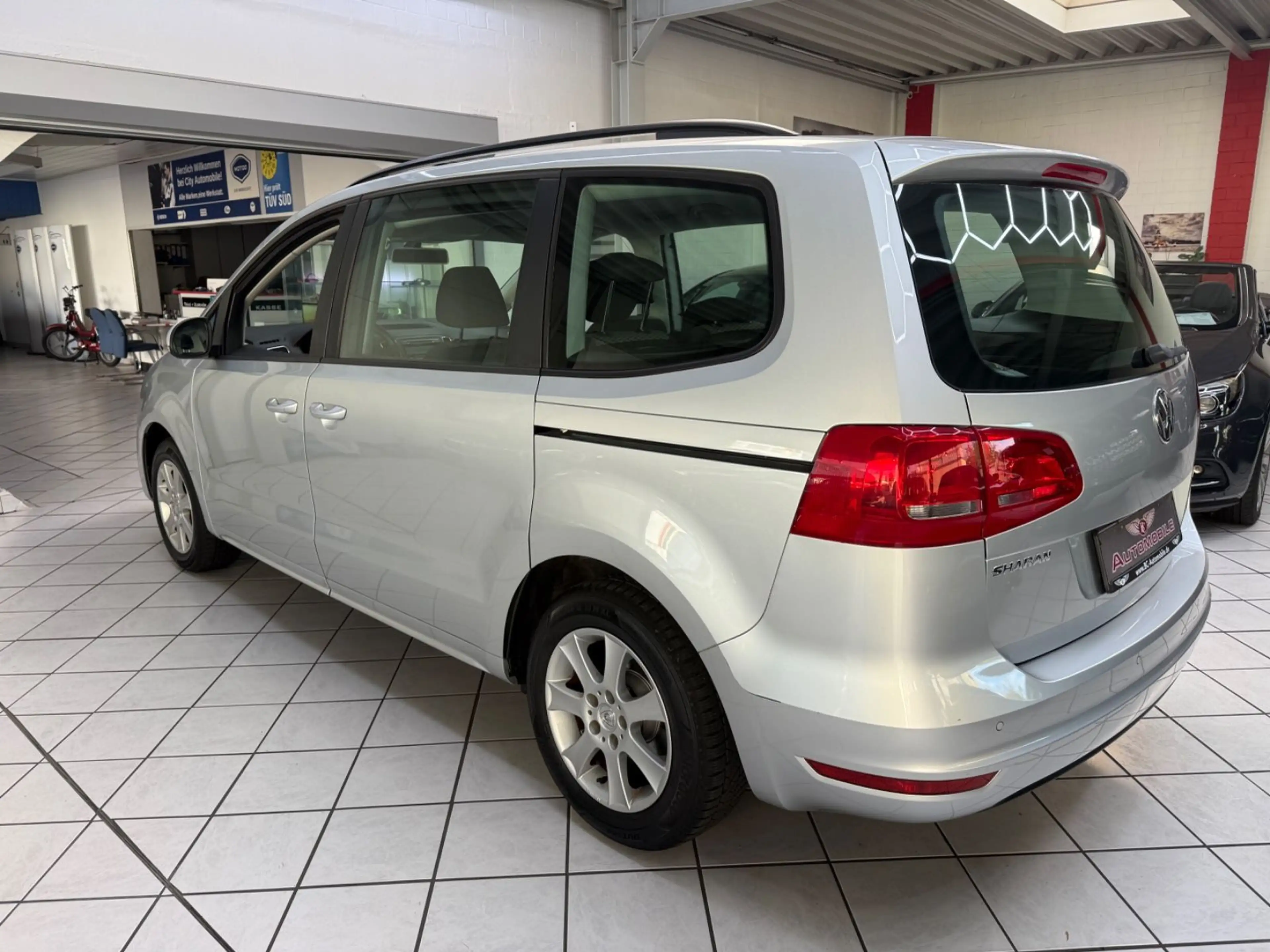 Volkswagen Sharan BMT 1.4 TSI PDC SHZ KLIMA STEUERKETTE NEU — photo 7
