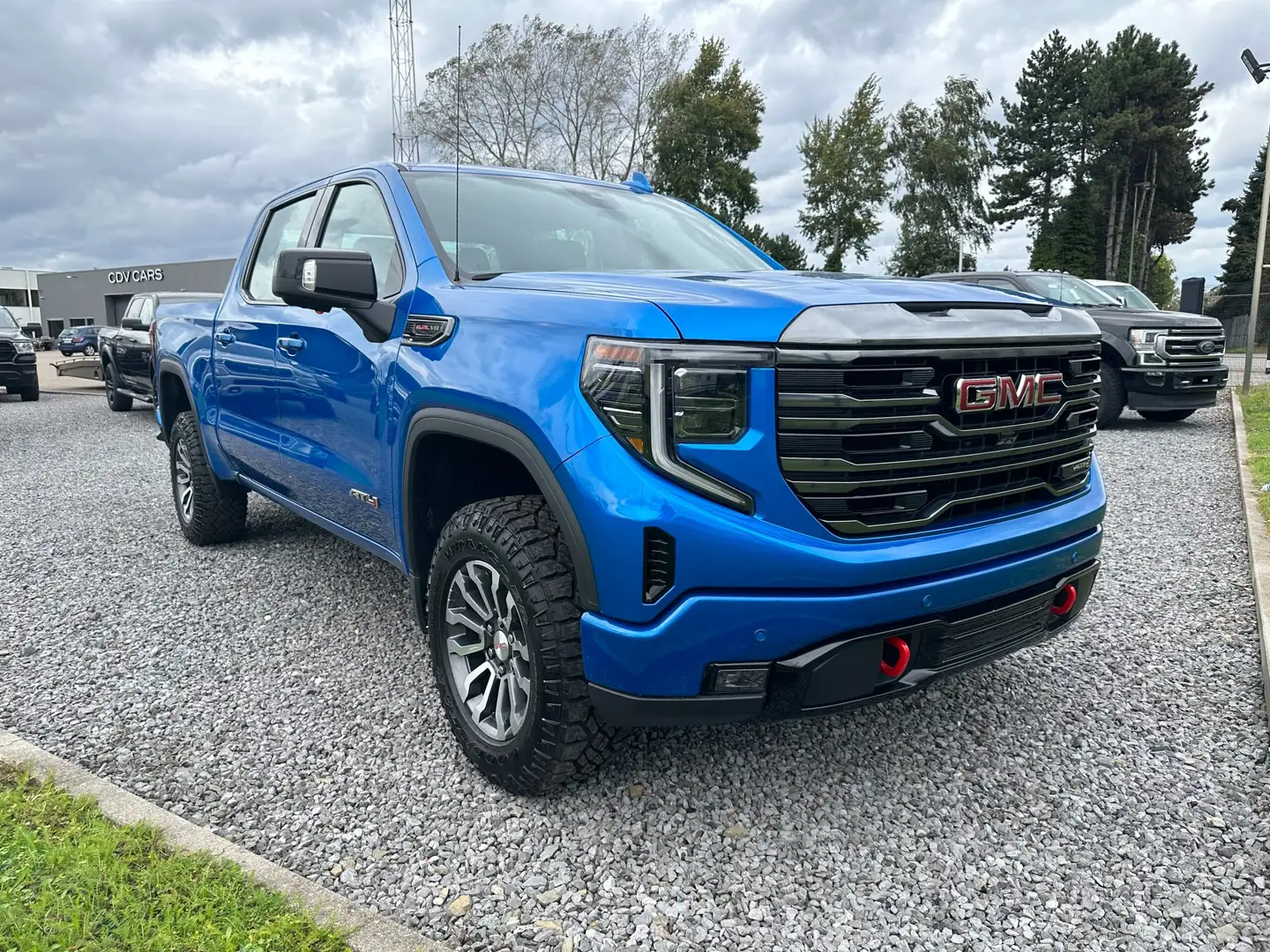 GMC Sierra AT4 Package 6.2L V8 €77900 Netto Blauw - 1