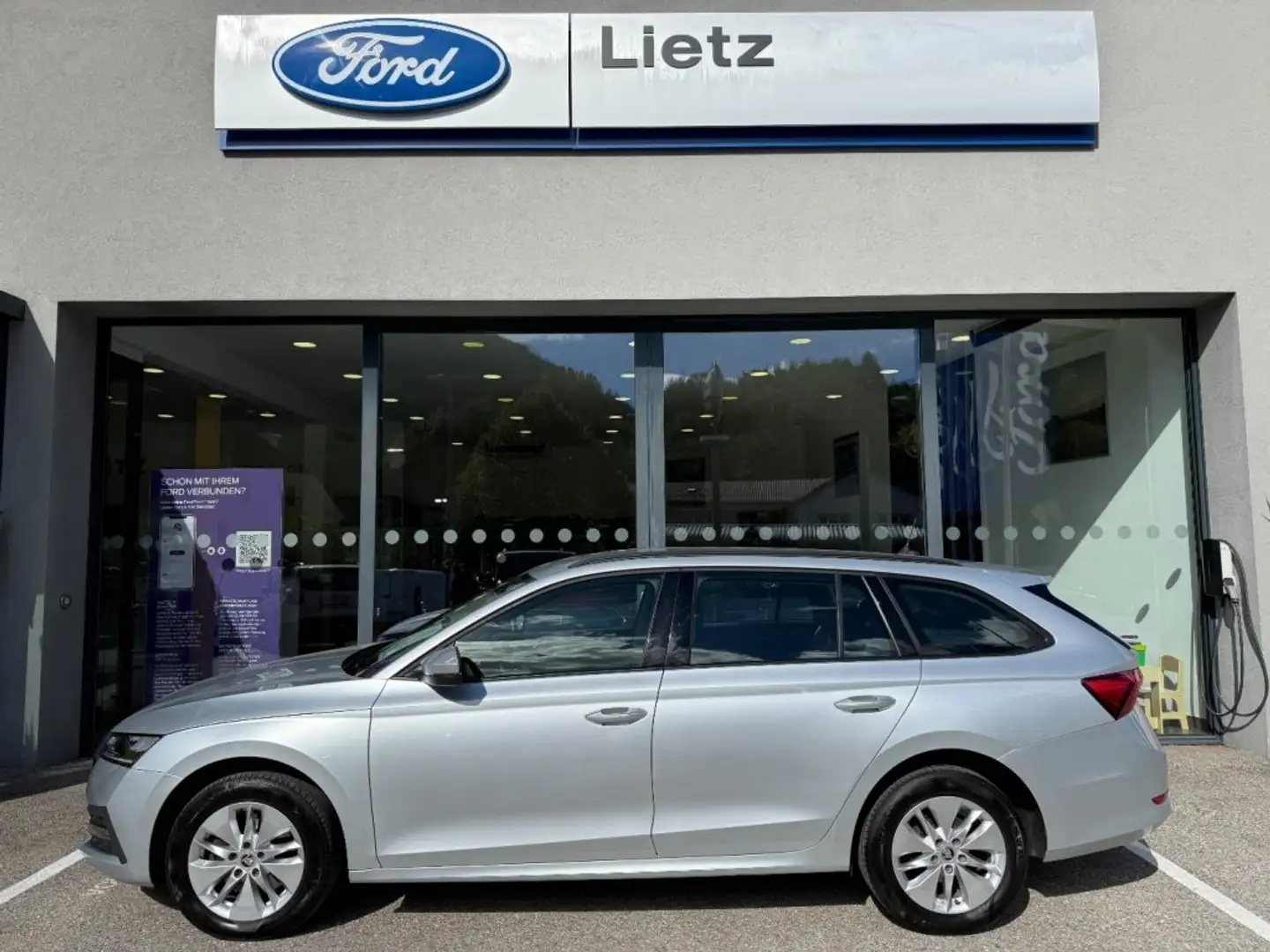 Skoda Octavia Combi 4x4 Ambition TDI DSG Silber - 1