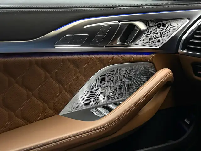 BMW M8 view 14