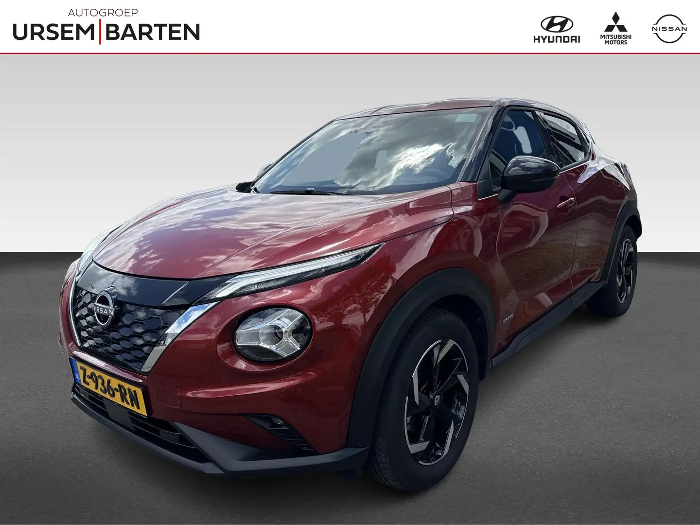 Nissan Juke 1.6 Hybrid Tekna Rood - 1