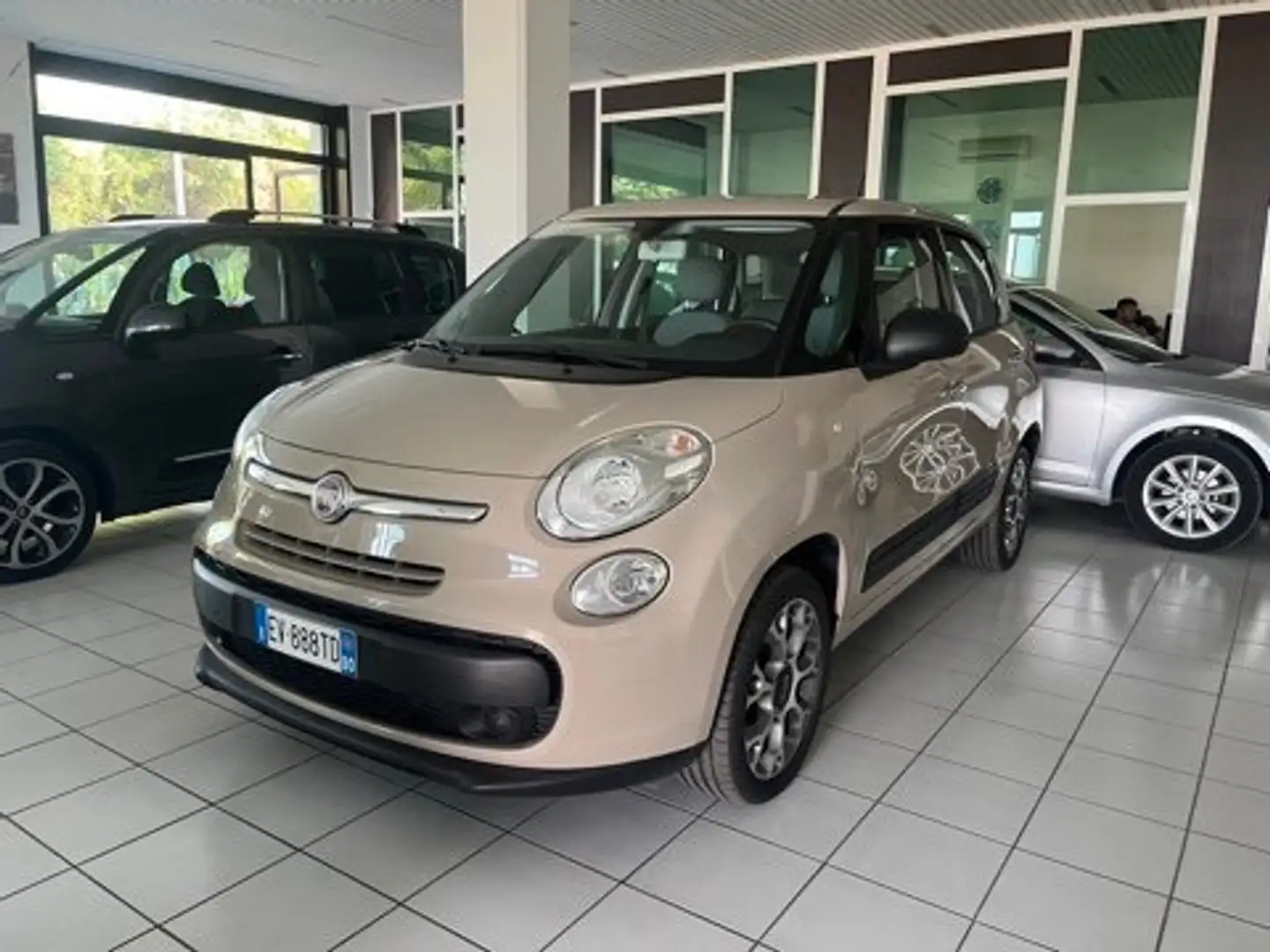Fiat 500L 500L 0.9 t.air t. natural power Pop Star 80cv Beige - 1