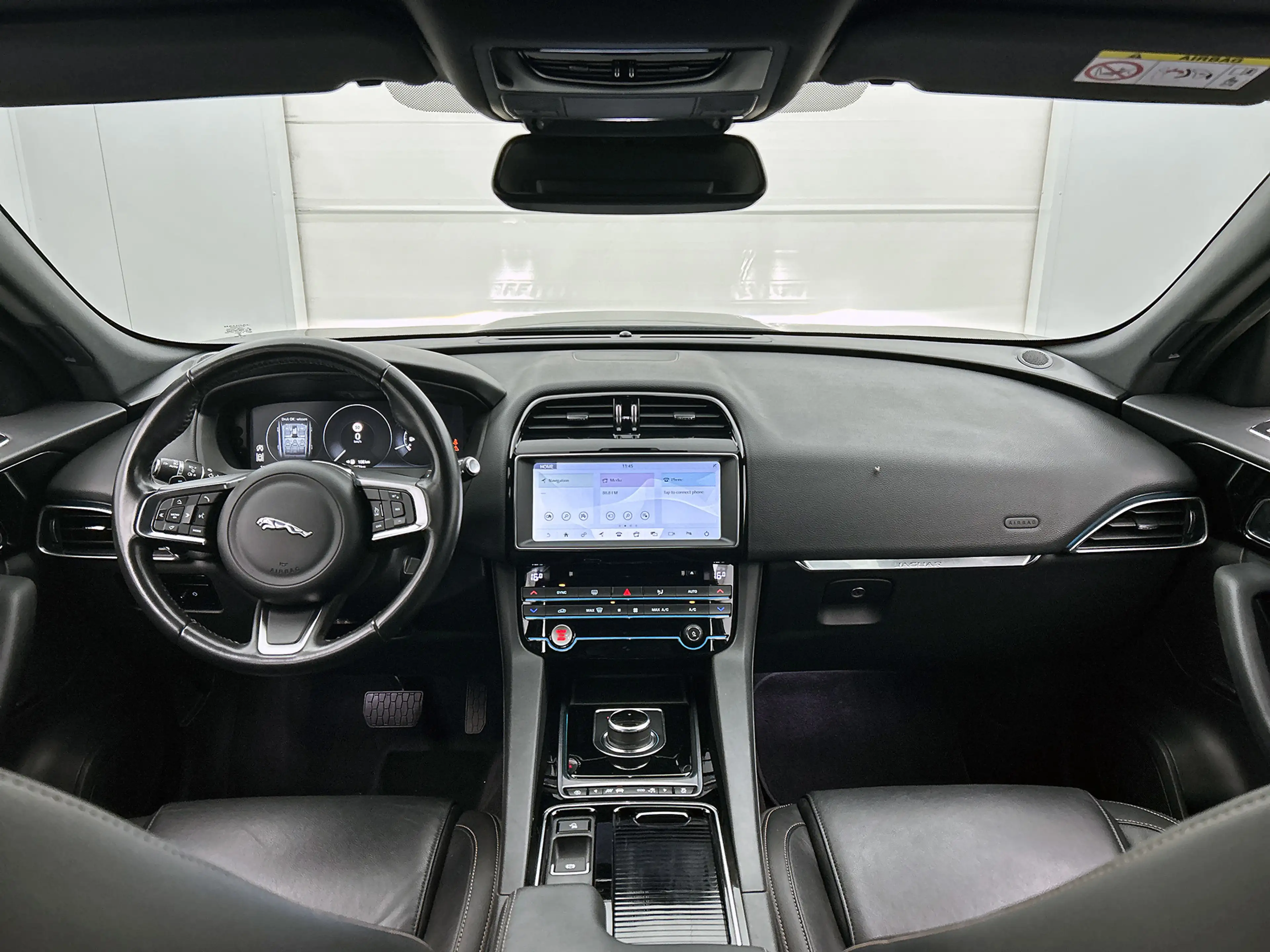Jaguar F-Pace 2.0 Portfolio AWD 30t | 301PK | NL-AUTO | GOED OND — photo 2