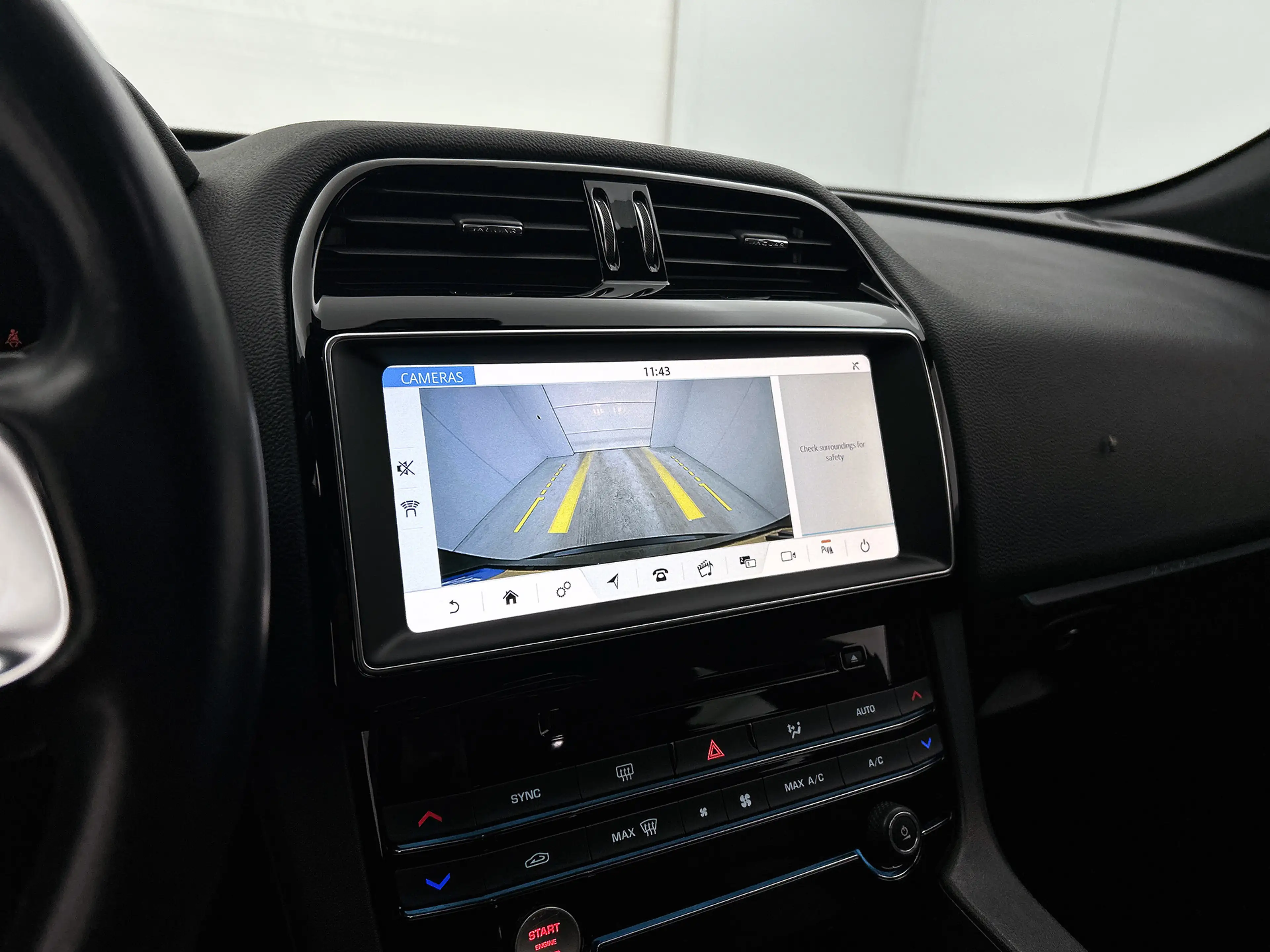 Jaguar F-Pace 2.0 Portfolio AWD 30t | 301PK | NL-AUTO | GOED OND — photo 10
