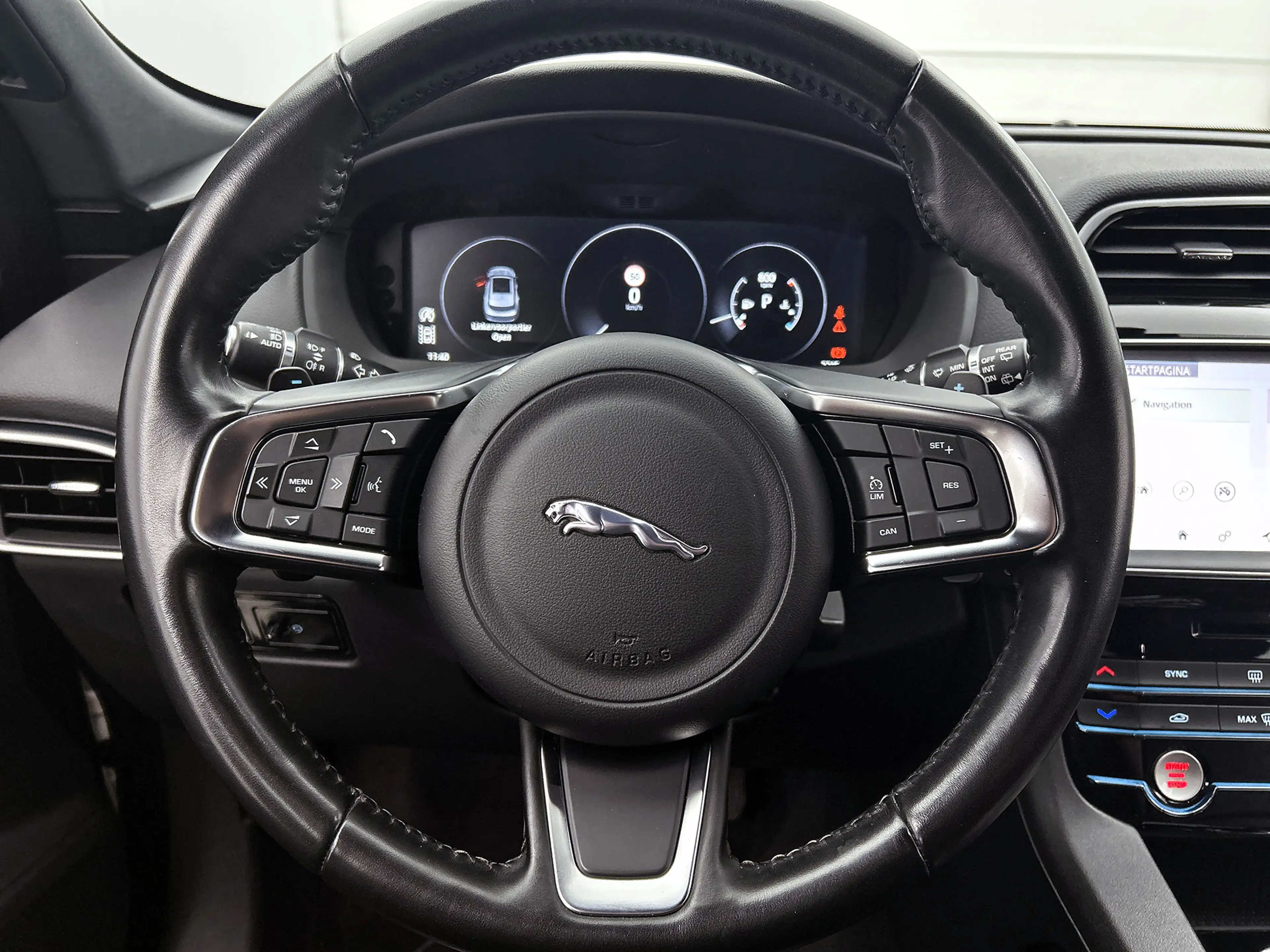 Jaguar F-Pace 2.0 Portfolio AWD 30t | 301PK | NL-AUTO | GOED OND — photo 13