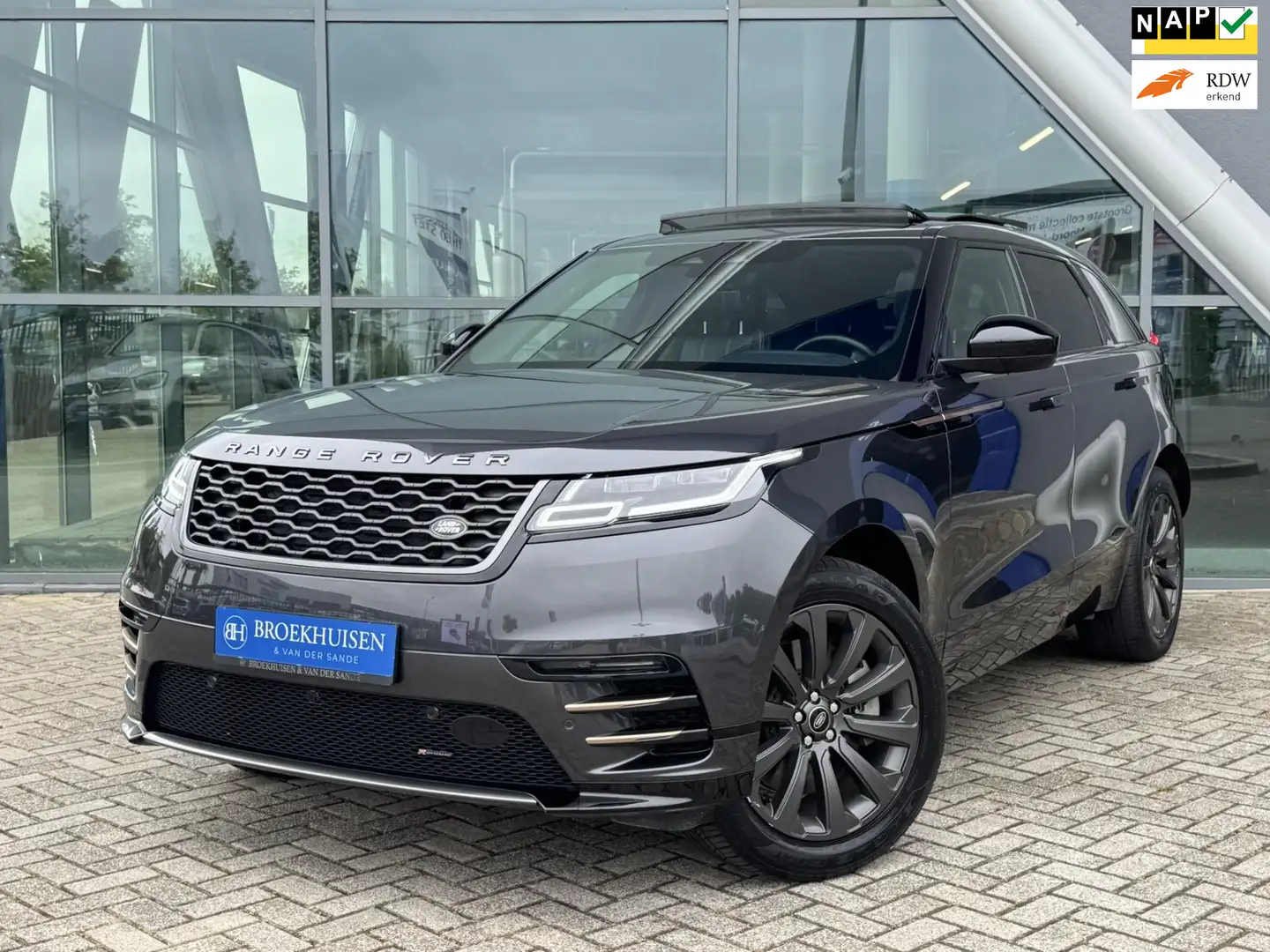 Land Rover Range Rover Velar 2.0 Plug in Hybride 400e R-Dynamic SE 405pk Panora Grijs - 1