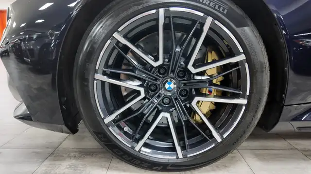BMW M5 view 13