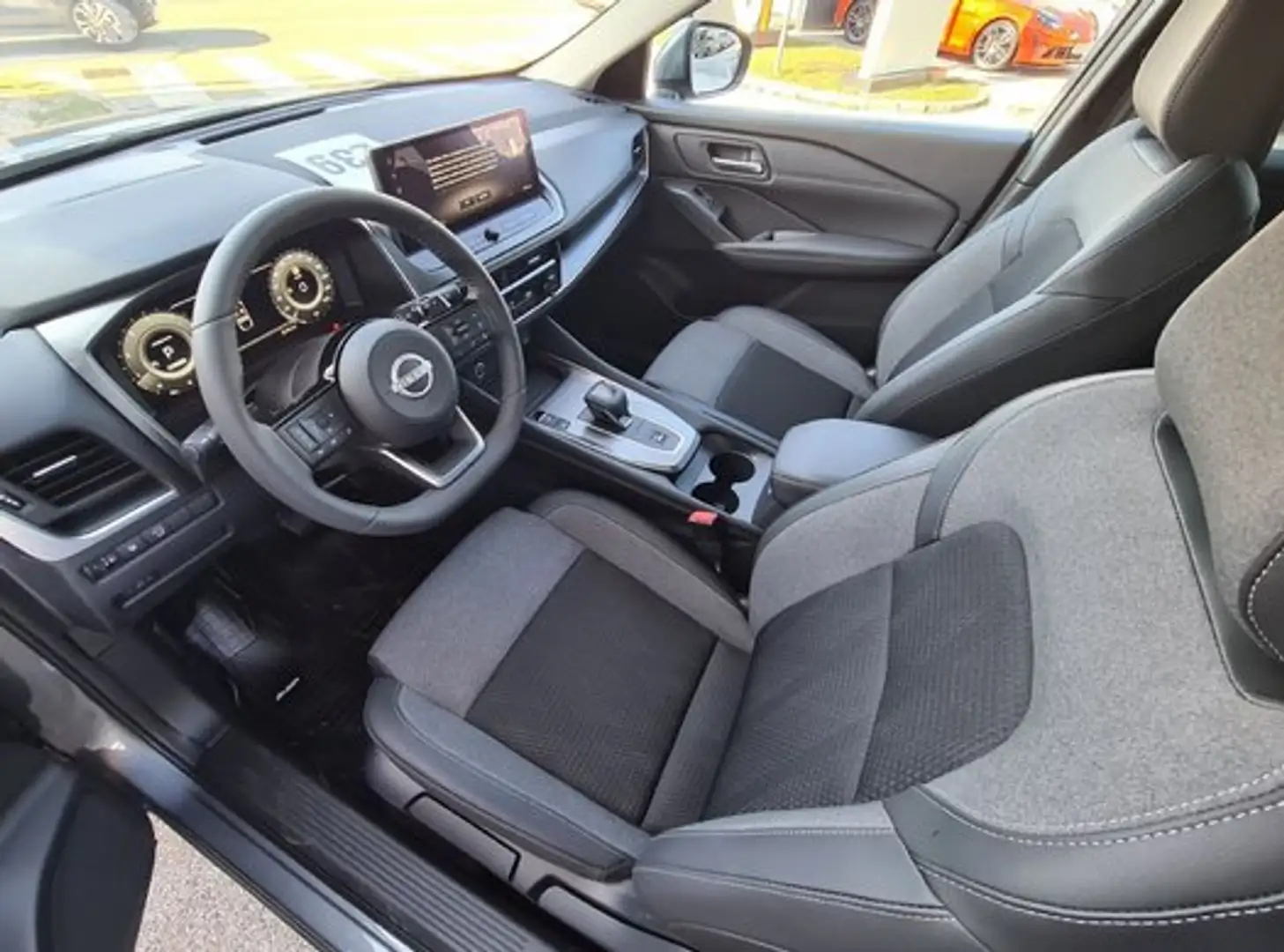 Nissan Qashqai 1.3 mhev Connecta 2wd 158cv xtronic Grau - 2