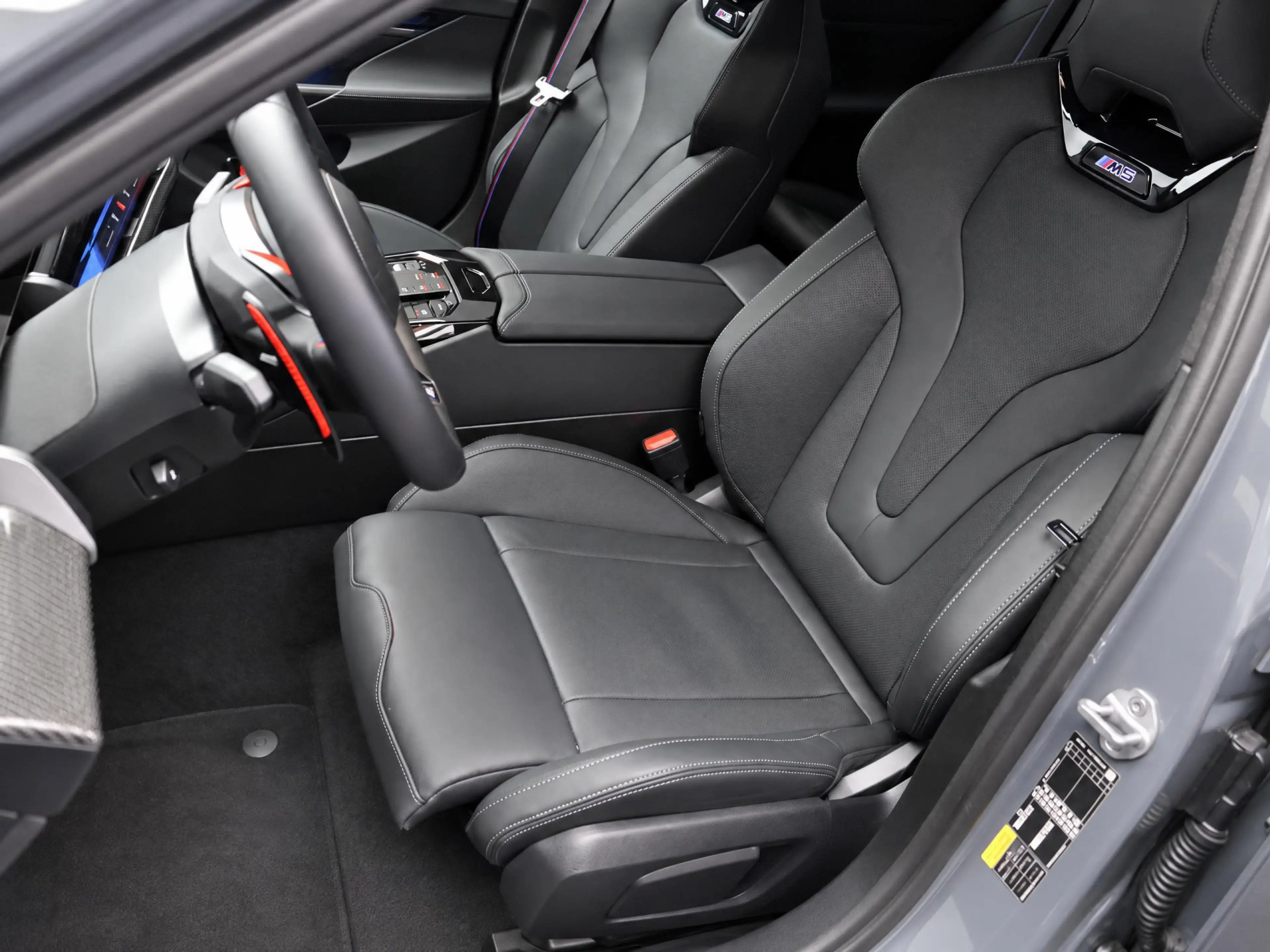 BMW M5 Automaat / M Drive Professional / M Carbon-keramis — photo 13