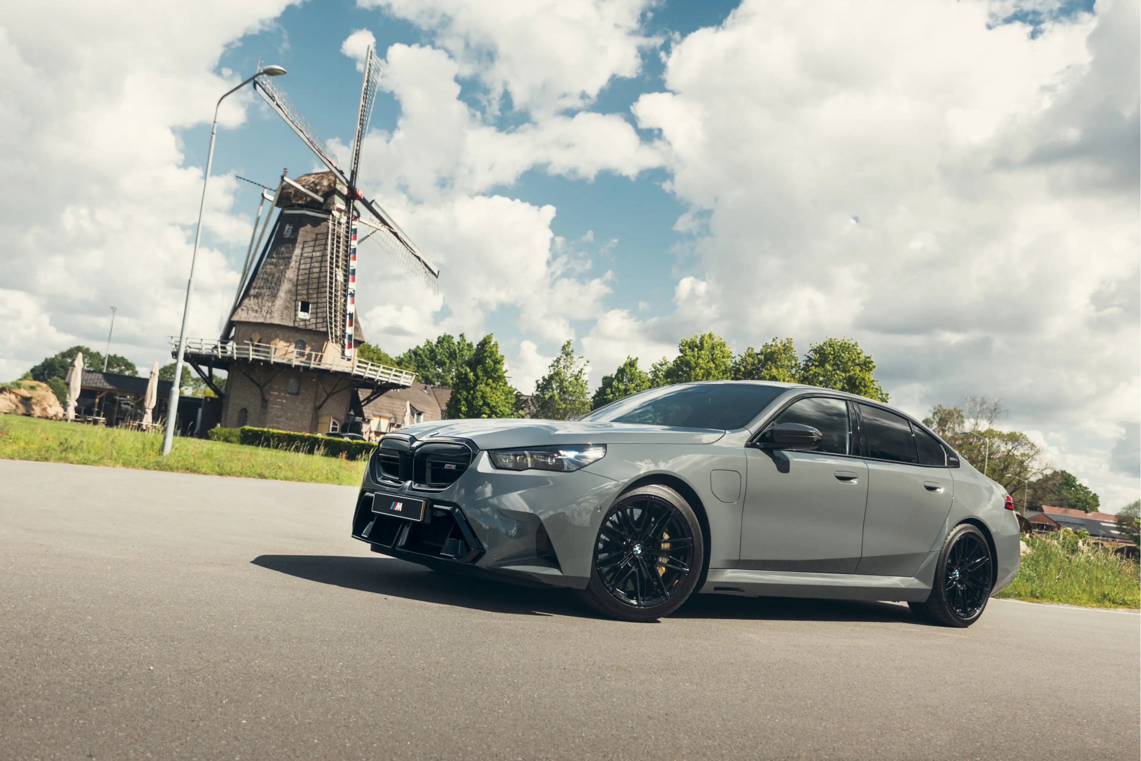 BMW M5 Automaat / M Drive Professional / M Carbon-keramis — photo 2
