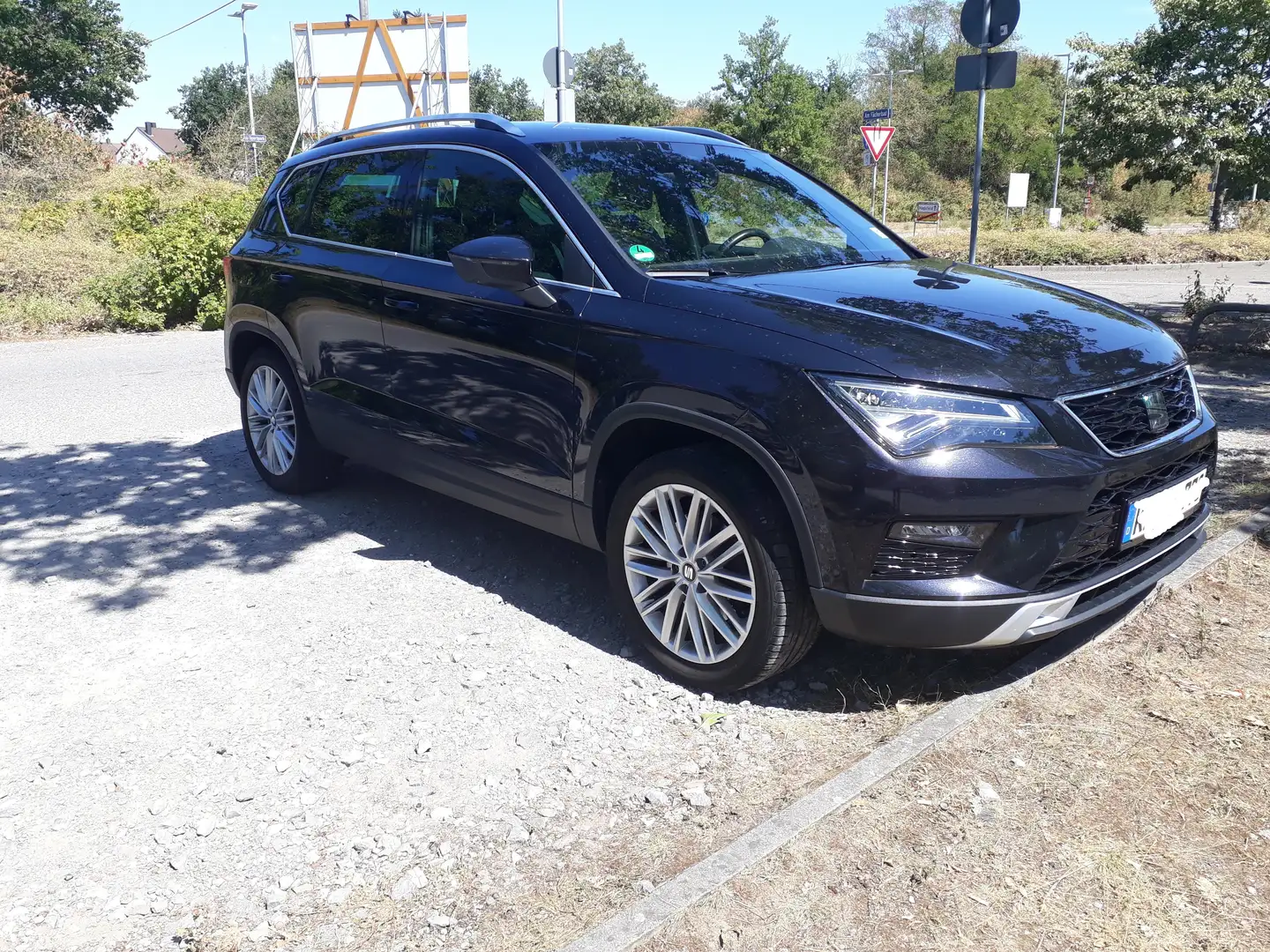 SEAT Ateca Diesel 2.0 TDI 4Drive DSG unfallfrei TÜV neu Schwarz - 2