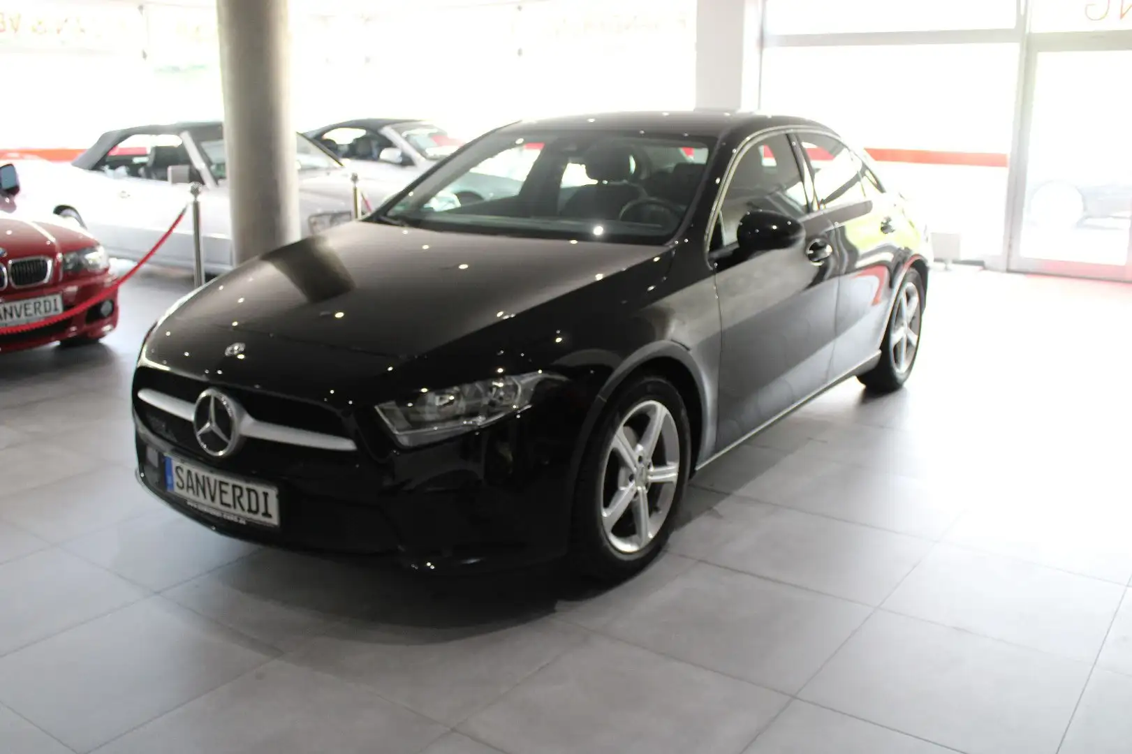 Mercedes-Benz A 180 d LIMOUSINE BUSINESS-PAKET NAVI EURO6 DPF Negro - 1