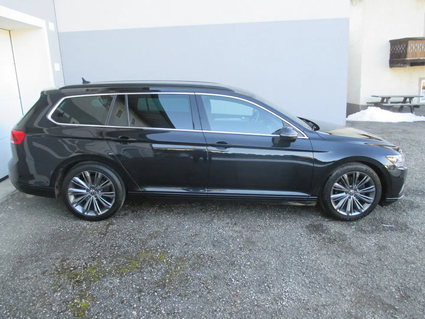 Volkswagen Passat Variant Busines R-LINE, VIRTUAL C, NAVI+, ALU 18", HARMAN Schwarz - 1