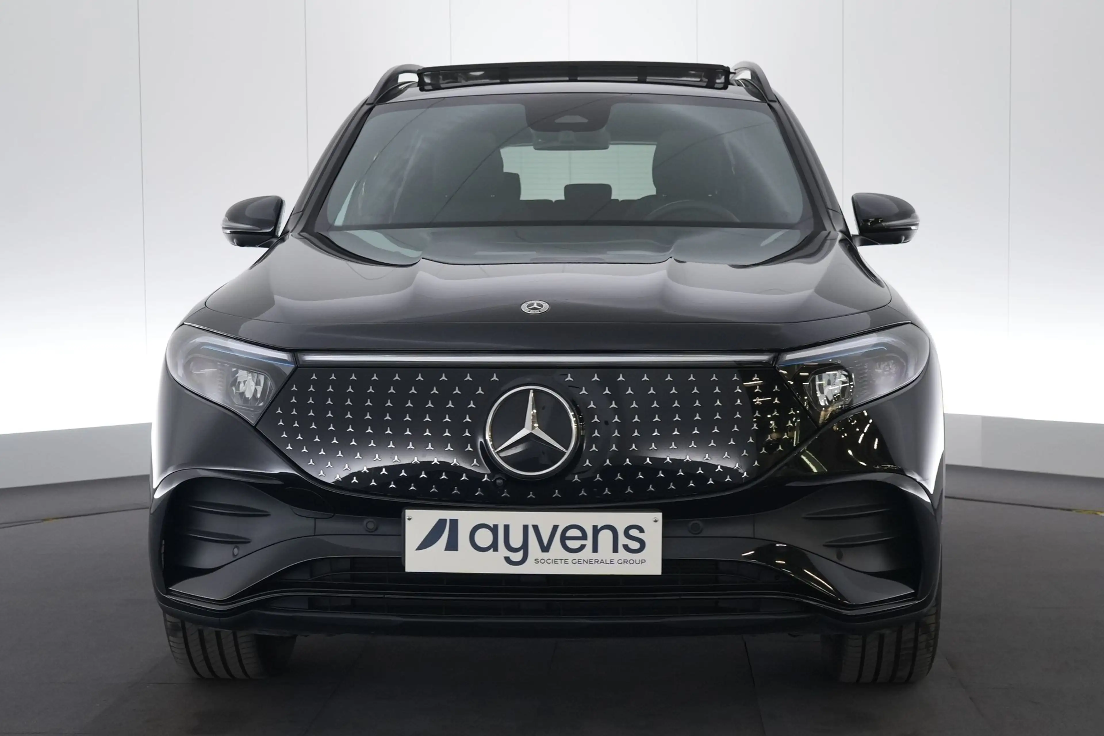 Mercedes-Benz EQB 250 250+ AMG Line Night LEDER/ALCANTARA LED GPS PDC 36 — photo 2