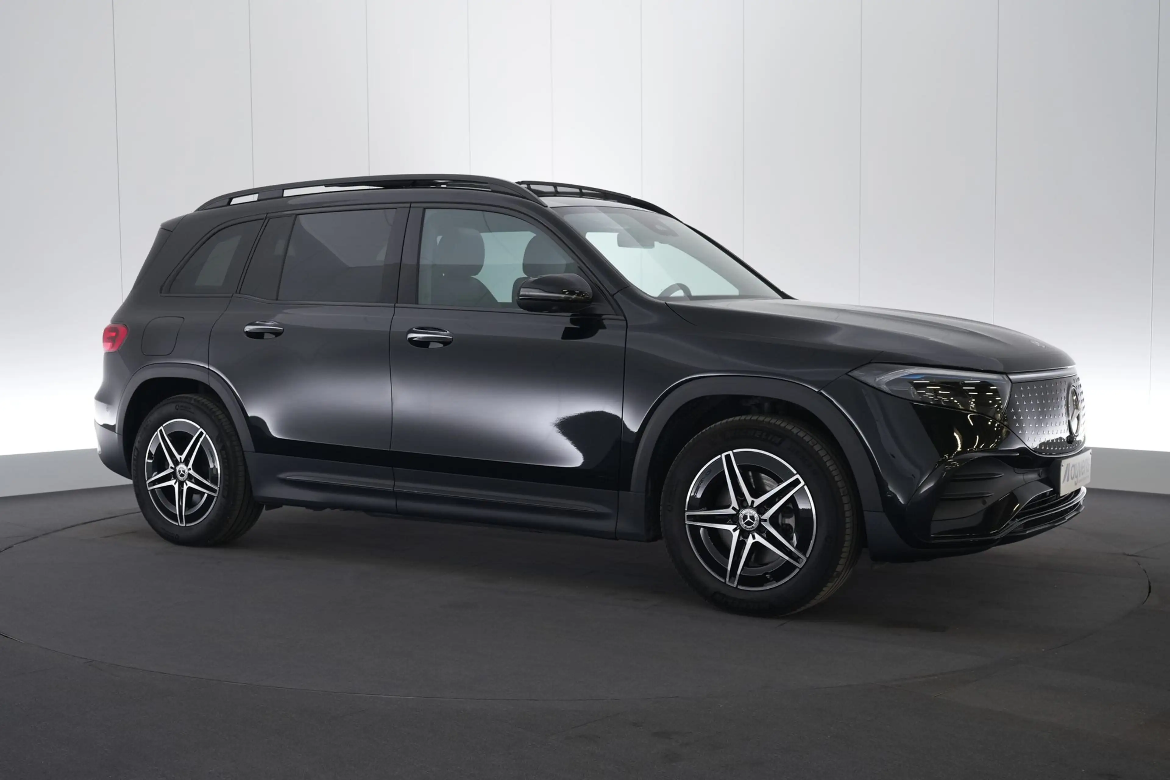 Mercedes-Benz EQB 250 250+ AMG Line Night LEDER/ALCANTARA LED GPS PDC 36 — photo 4