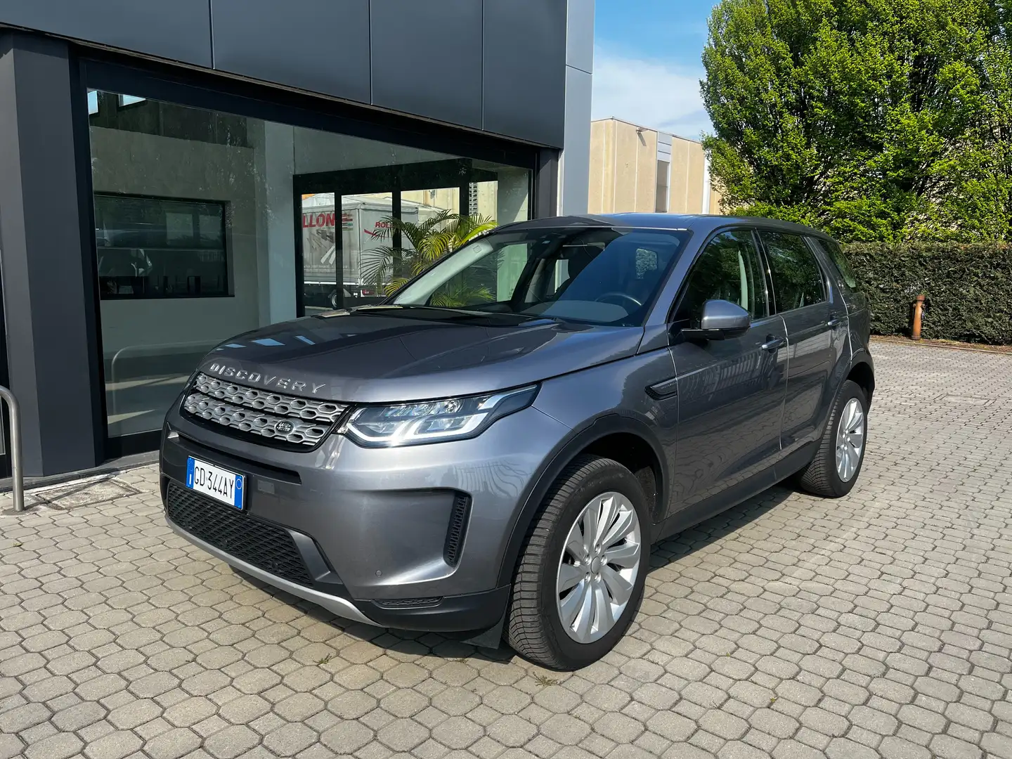 Land Rover Discovery Sport Discovery Sport 2.0d i4 mhev S 150cv PREZZO + IVA Grigio - 1