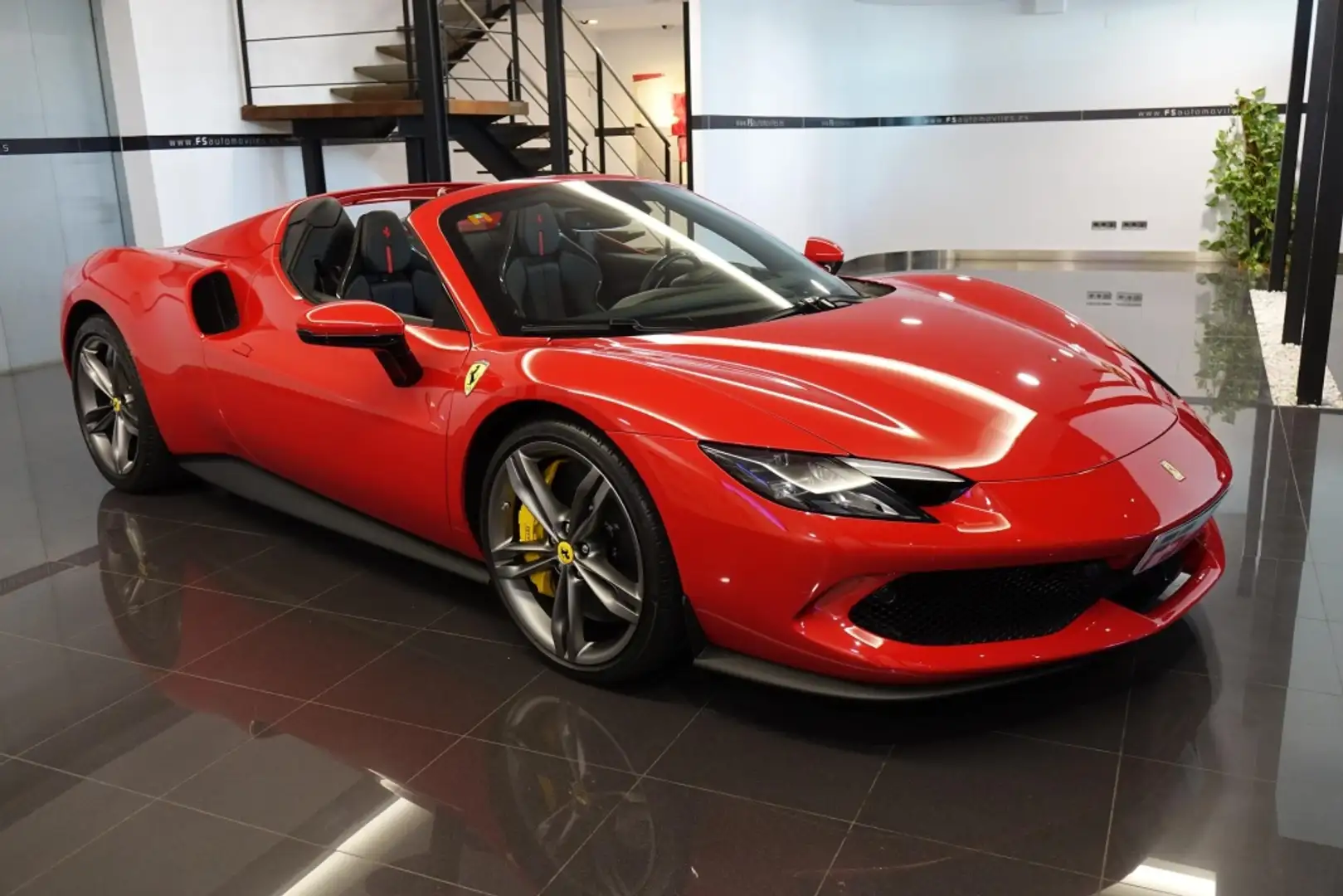 Ferrari 296 GTS Rot - 1