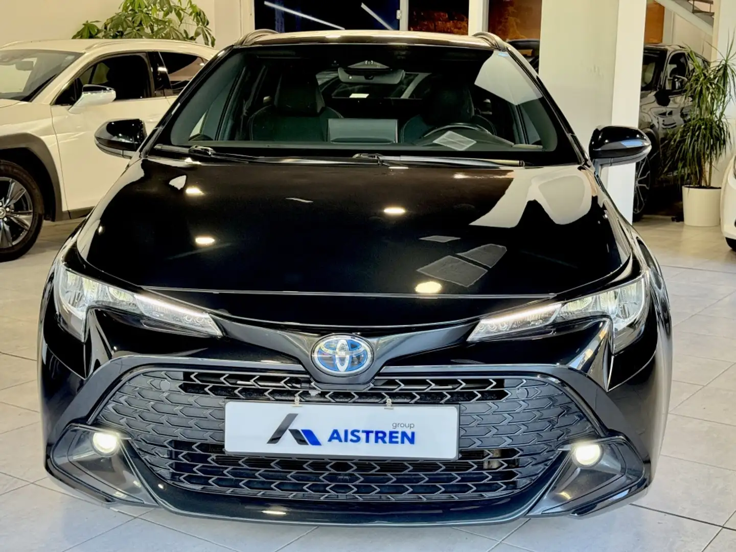 Toyota Corolla Touring Sports 140H Business Negro - 2