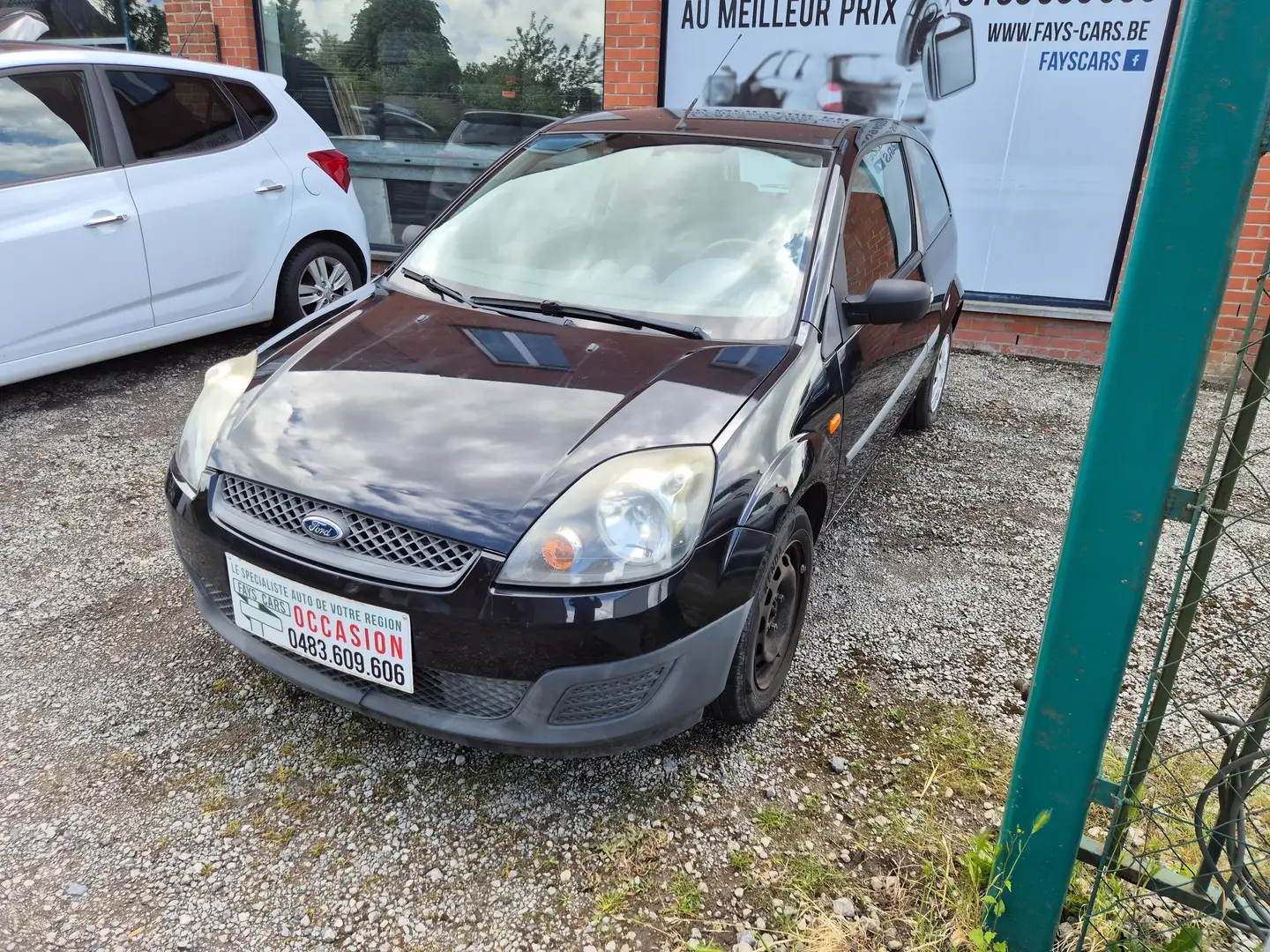 Ford Fiesta 1.3i Ambiente Zwart - 2