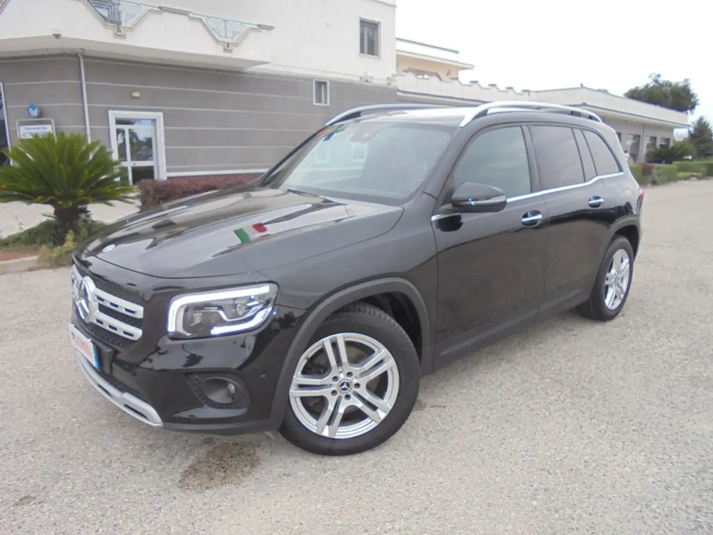 Mercedes-Benz GLB 200 d Automatic 4Matic Sport n°49 Noir - 2