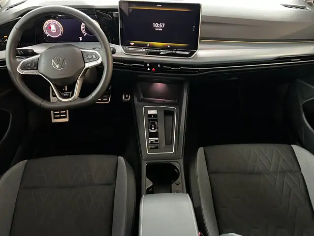 Volkswagen Golf view 6