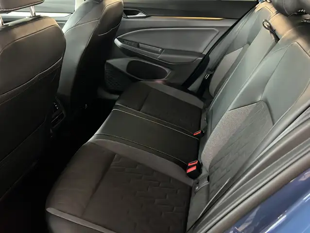 Volkswagen Golf view 5