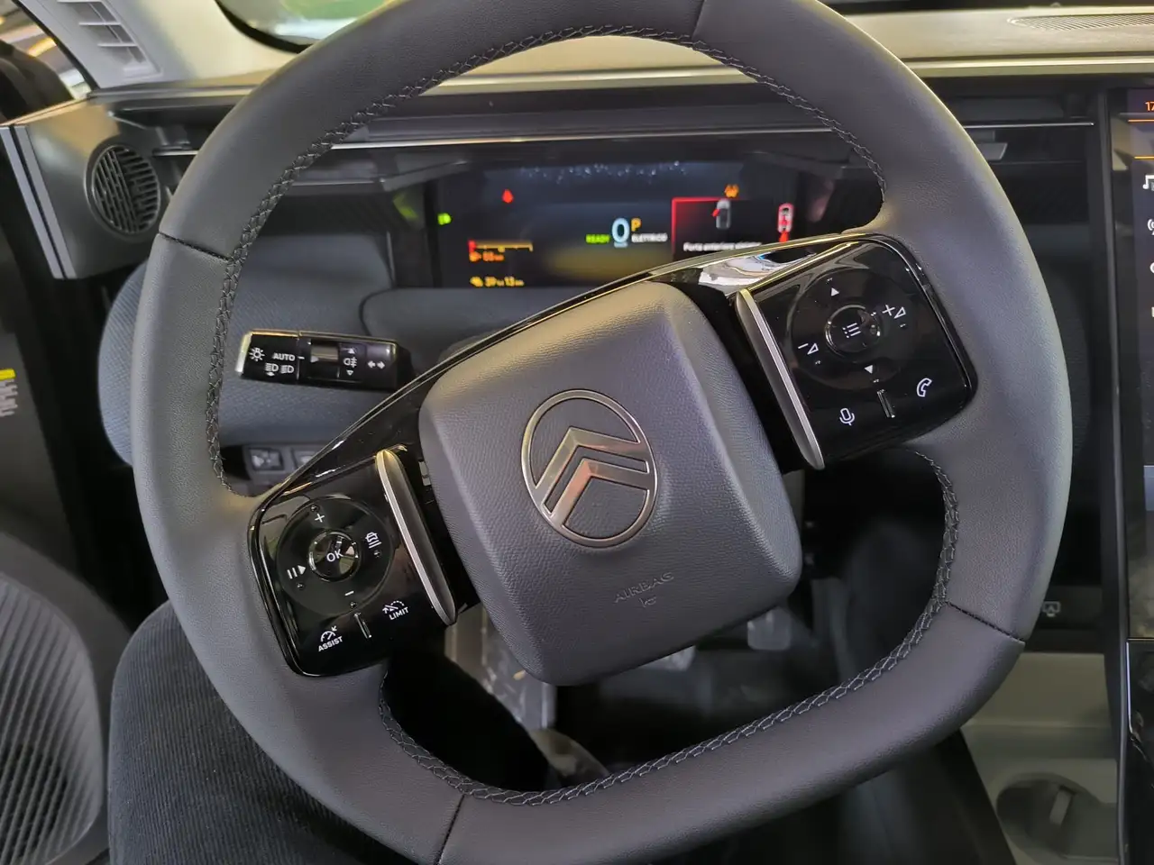 Citroen C5 Aircross PLUG IN HYBRID 195 CV PLUS 17