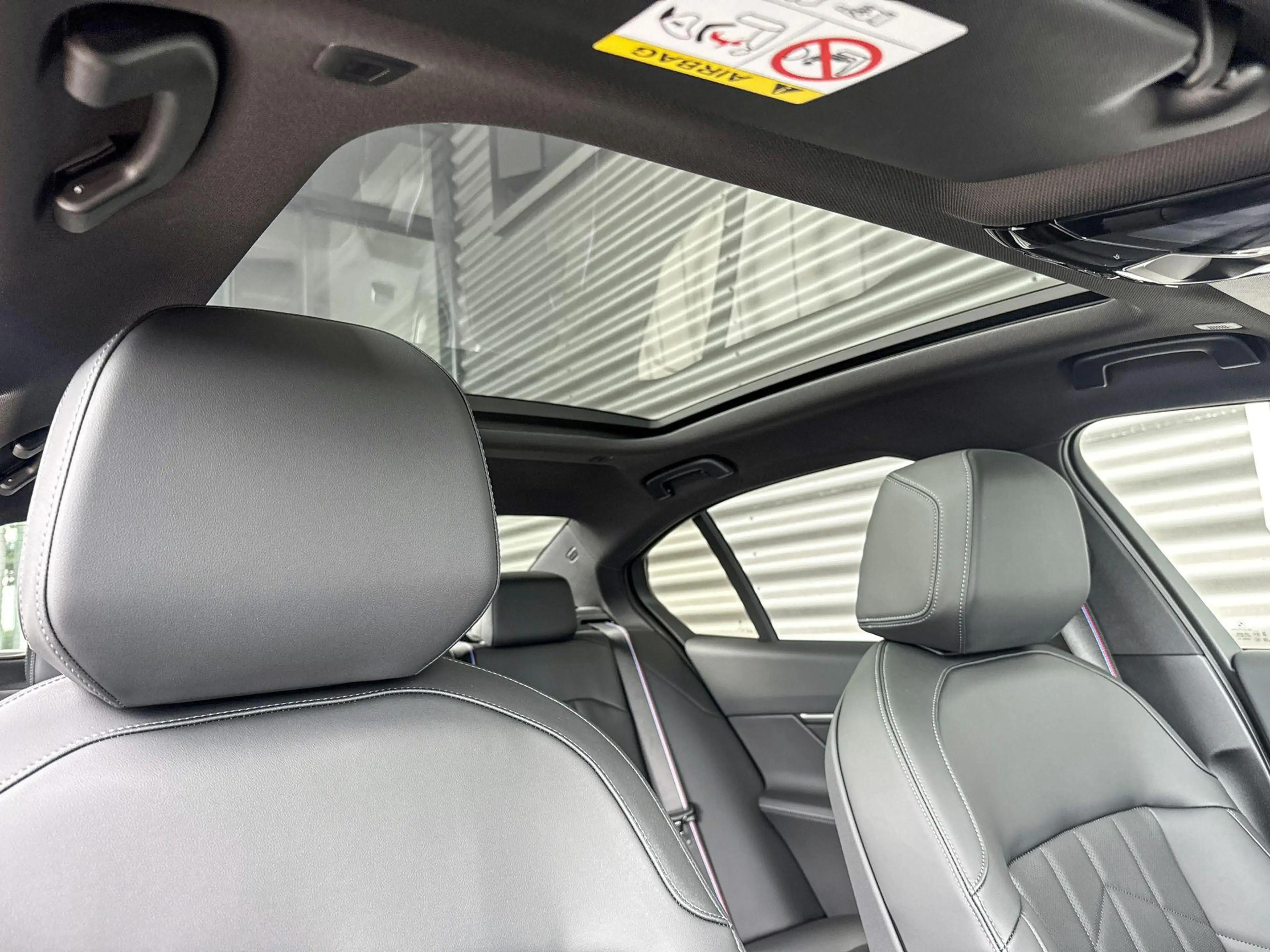 BMW i5 M60 xDrive 84 kWh — photo 7