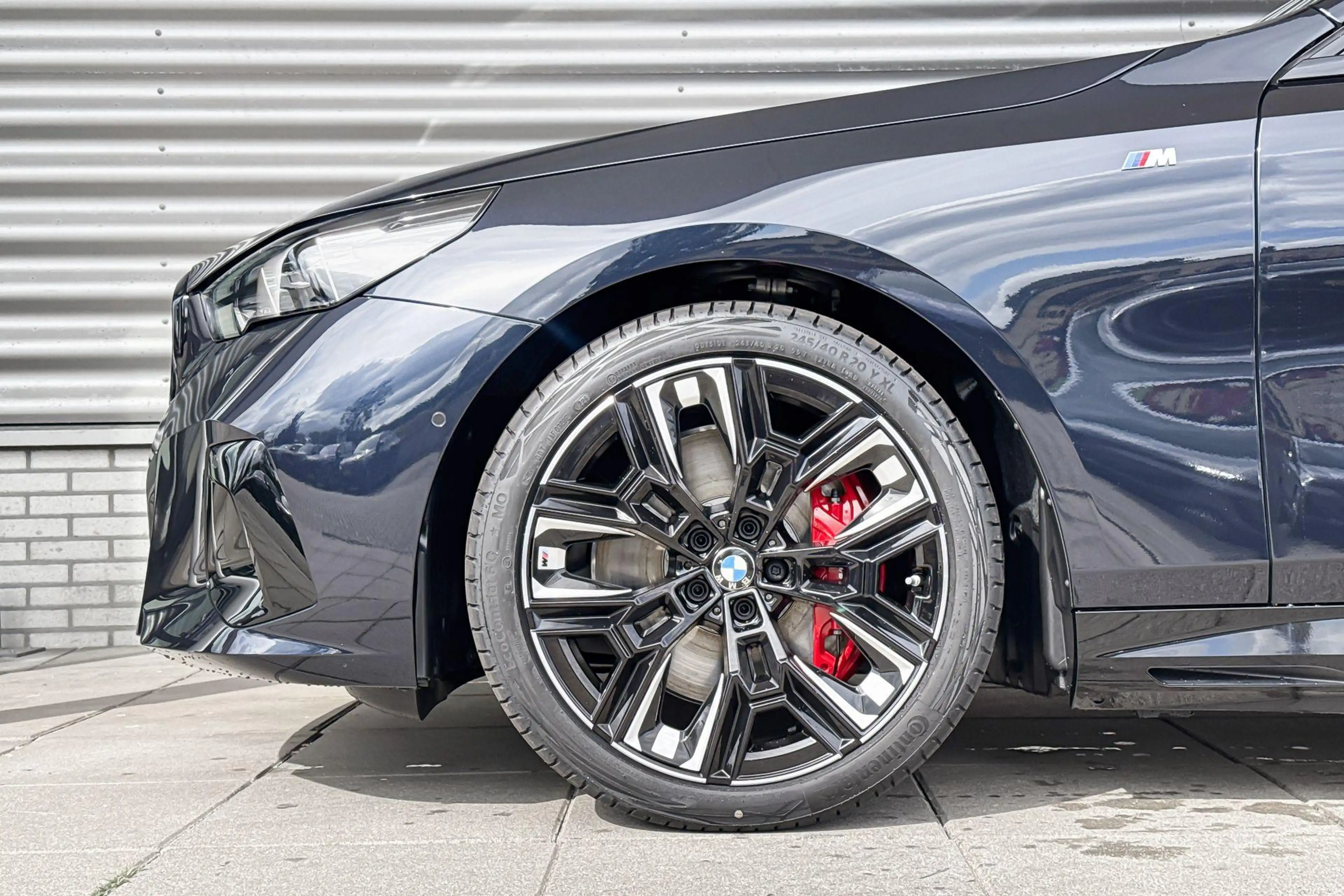 BMW i5 M60 xDrive 84 kWh — photo 3