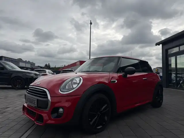 Mini Cooper view 3