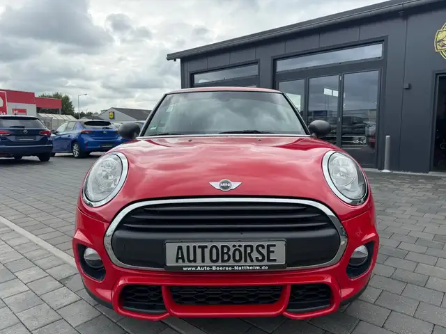 Mini Cooper view 2
