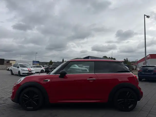 Mini Cooper view 4