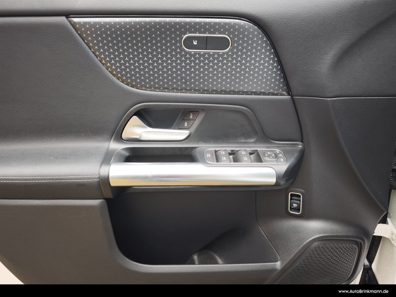 Mercedes-Benz GLA 180 GLA 180 ADVANCED/LED/KAMERA/SPURH/WINTER-PAKET SHZ — photo 13
